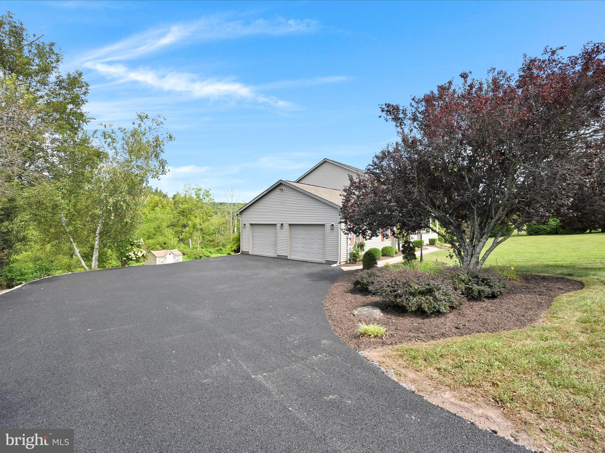 HAWK RIDGE ESTATES - Residential