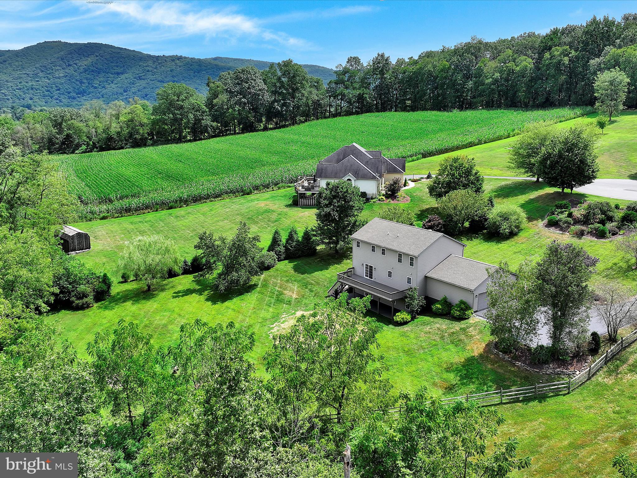 HAWK RIDGE ESTATES - Residential