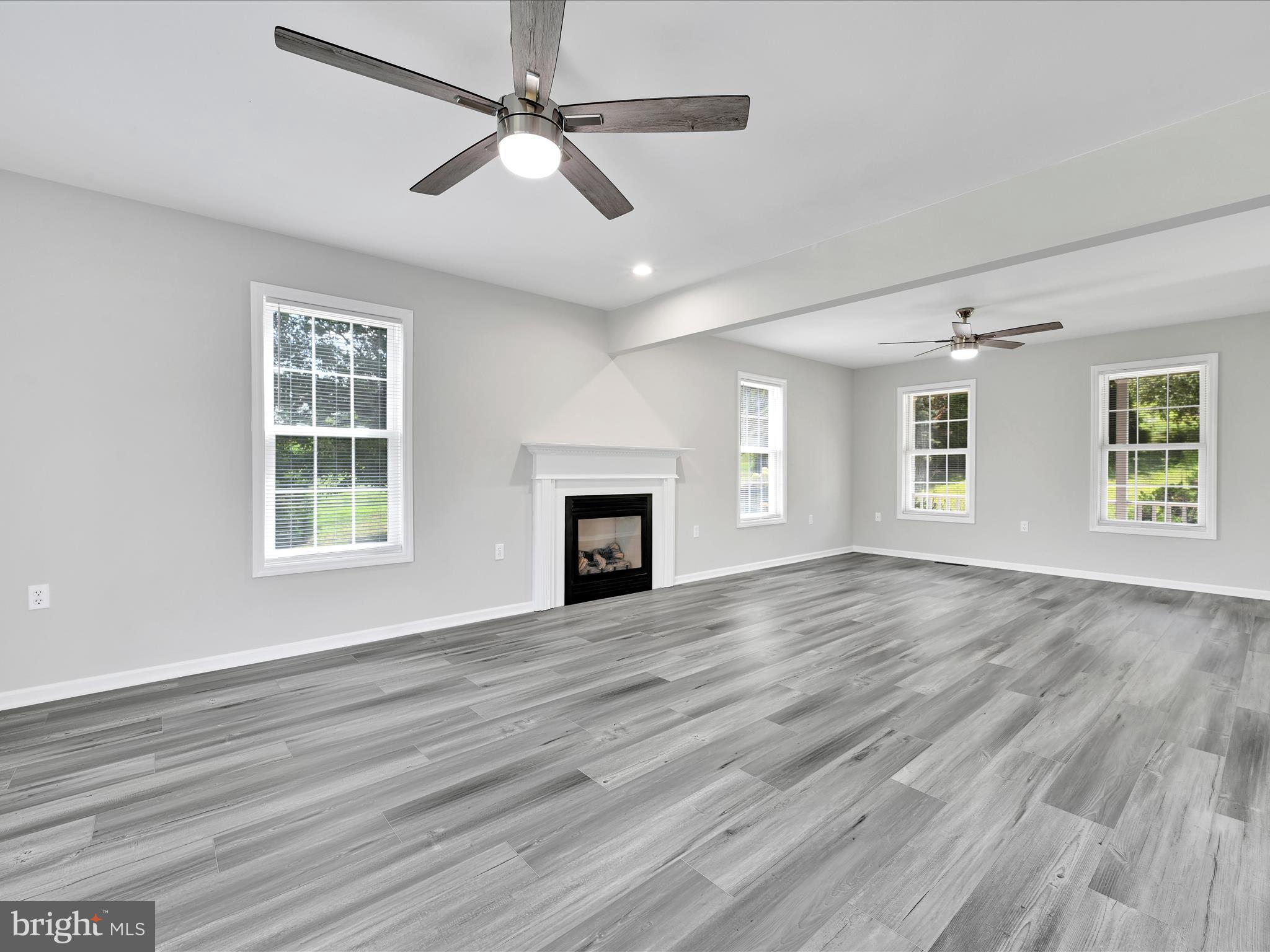 HAWK RIDGE ESTATES - Residential