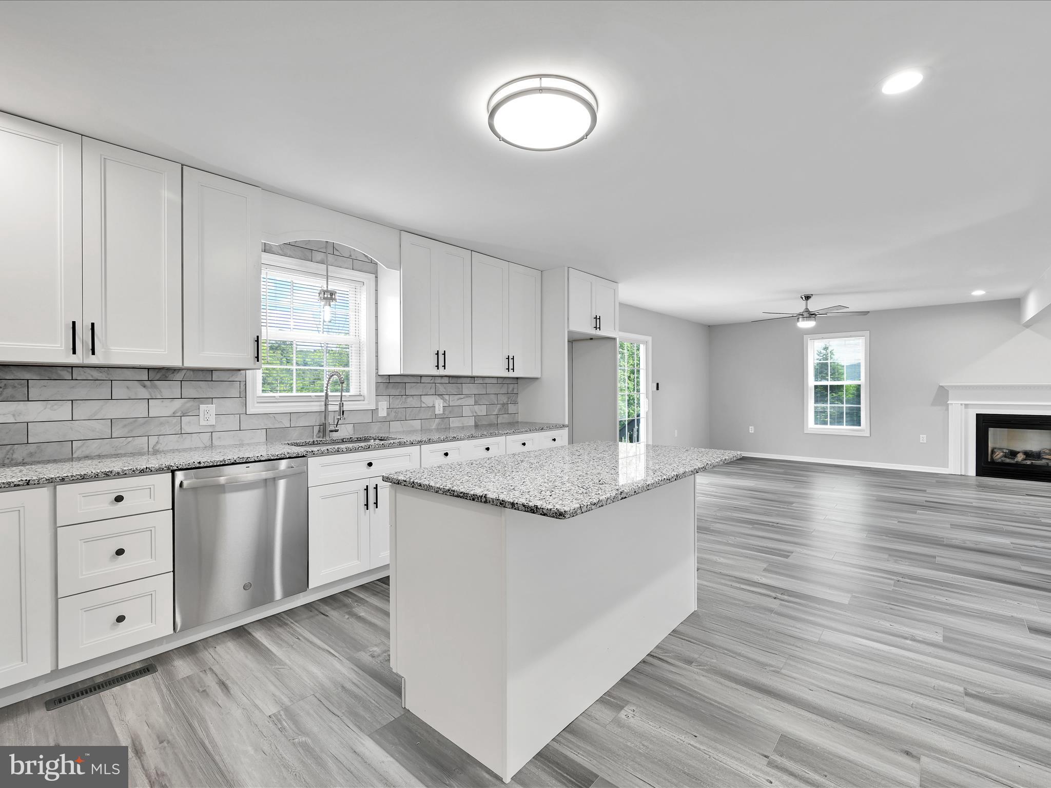 HAWK RIDGE ESTATES - Residential