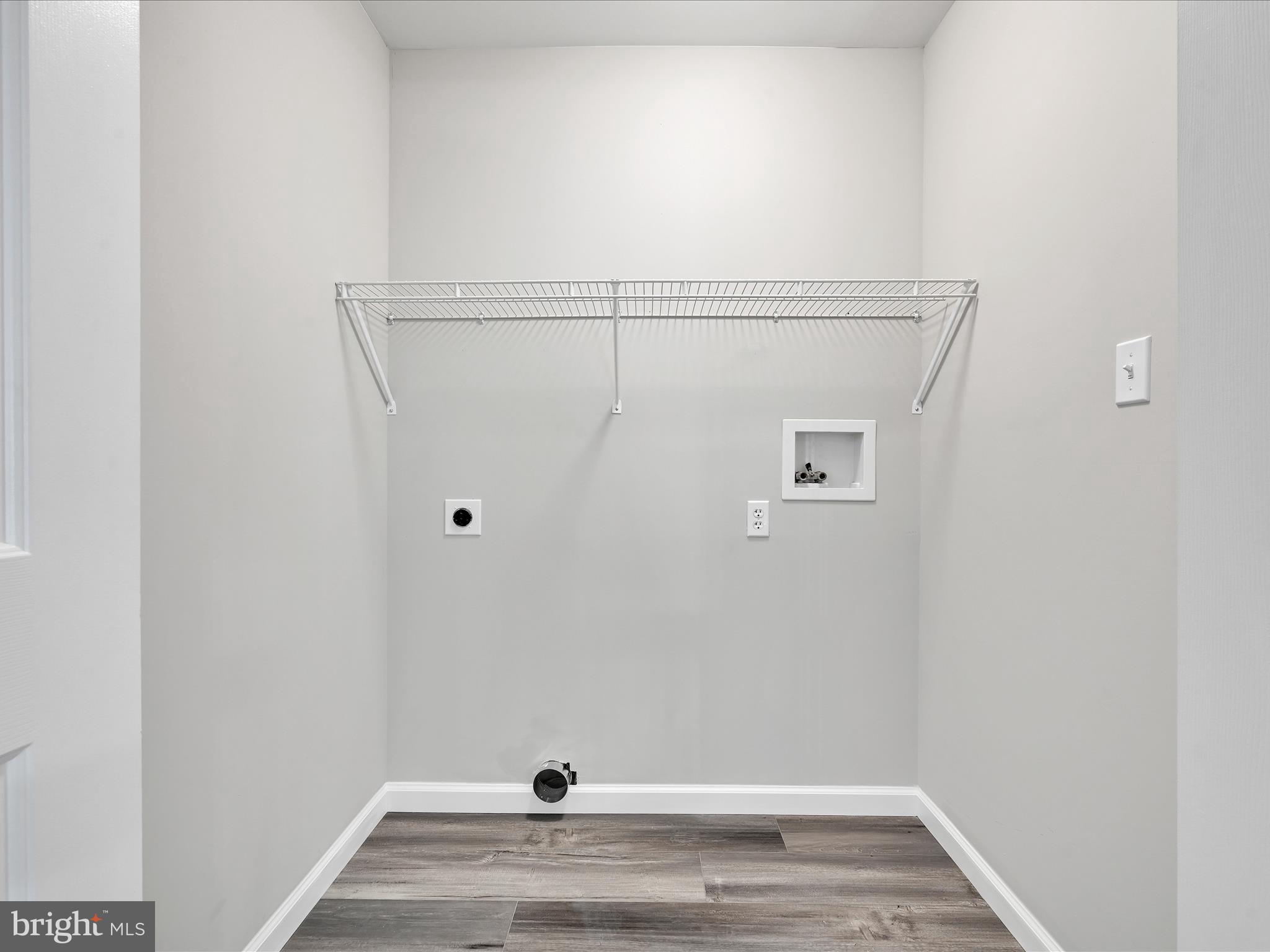 HAWK RIDGE ESTATES - Residential