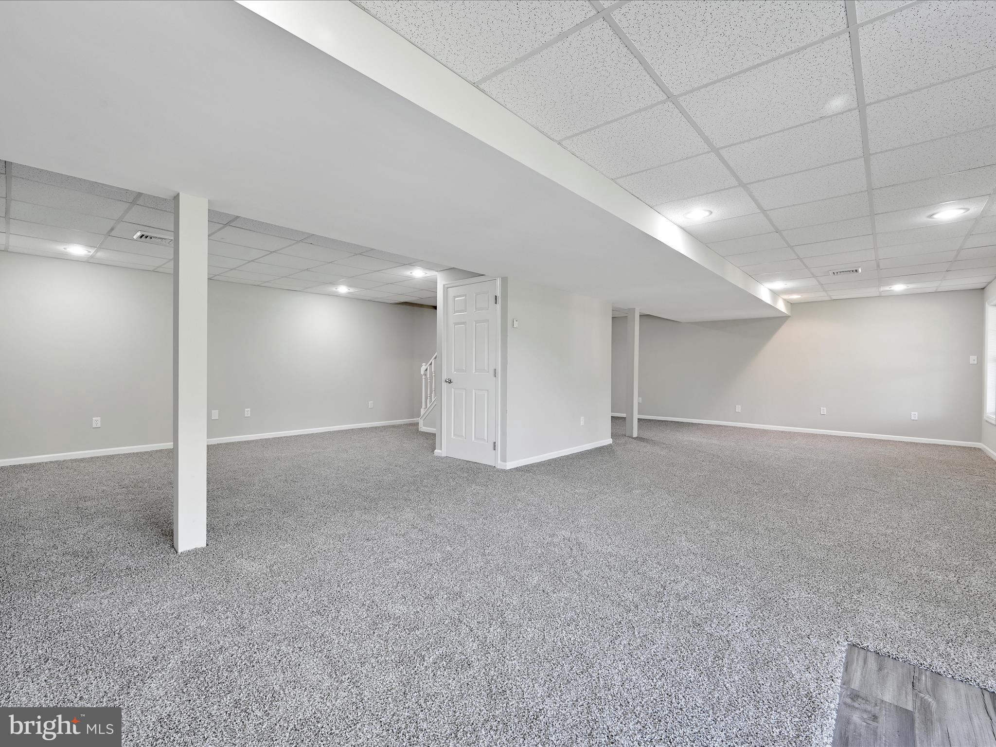 HAWK RIDGE ESTATES - Residential