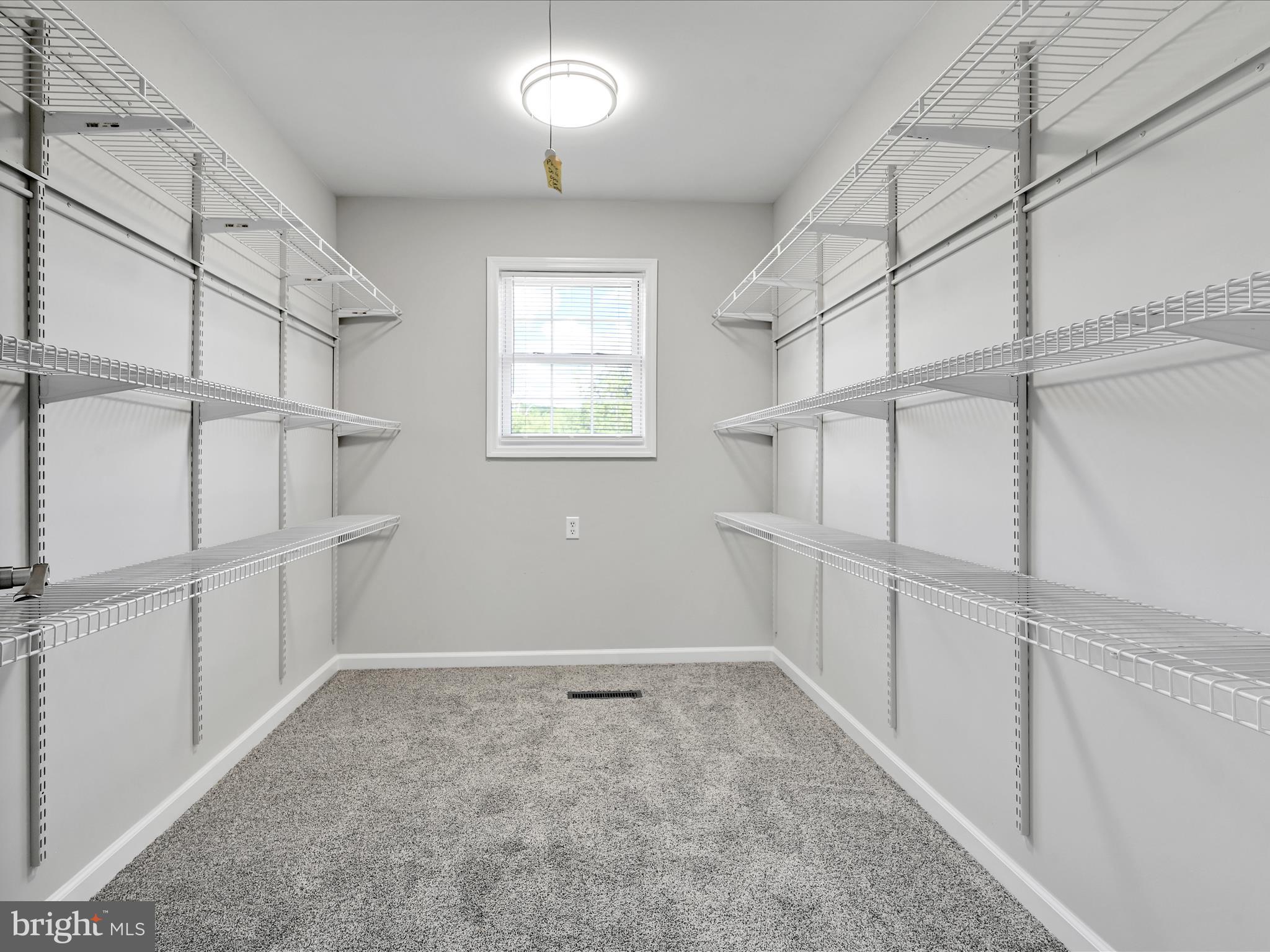 HAWK RIDGE ESTATES - Residential