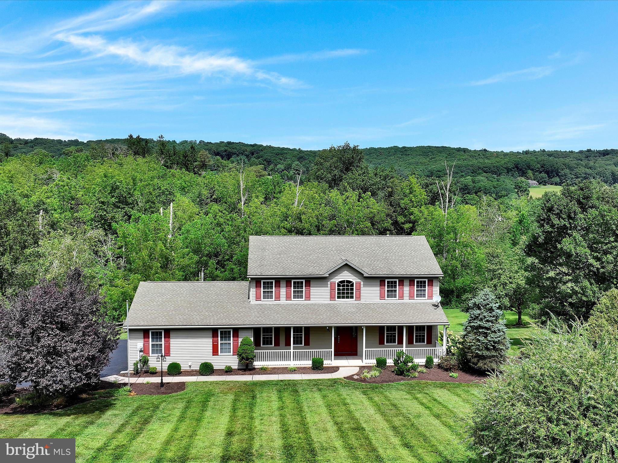 HAWK RIDGE ESTATES - Residential