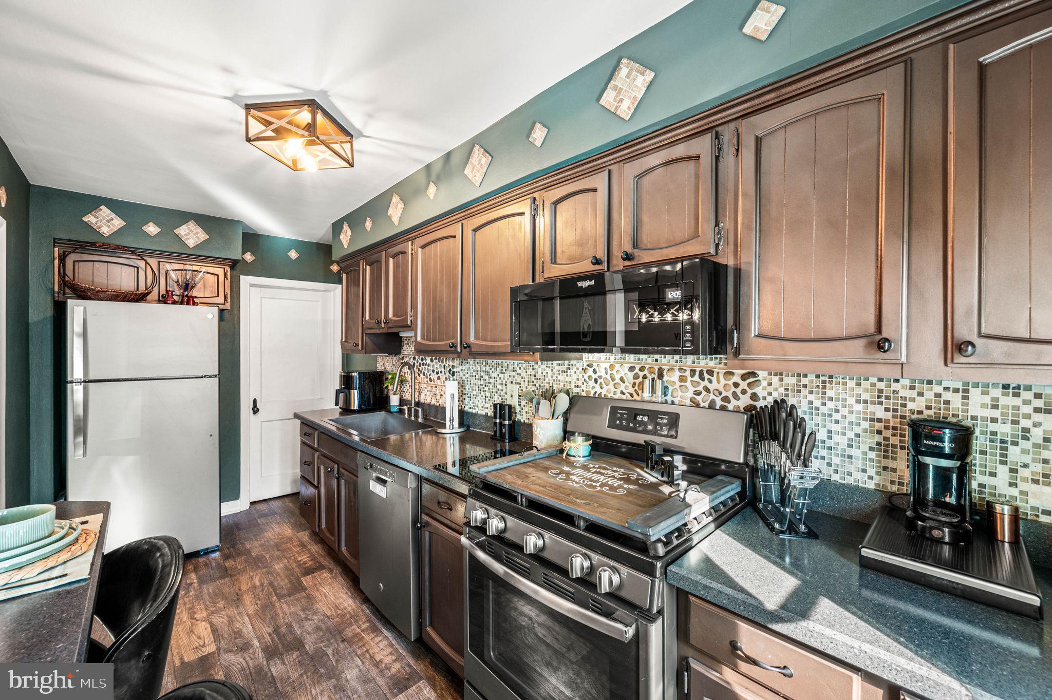 HOLMESBURG - Residential