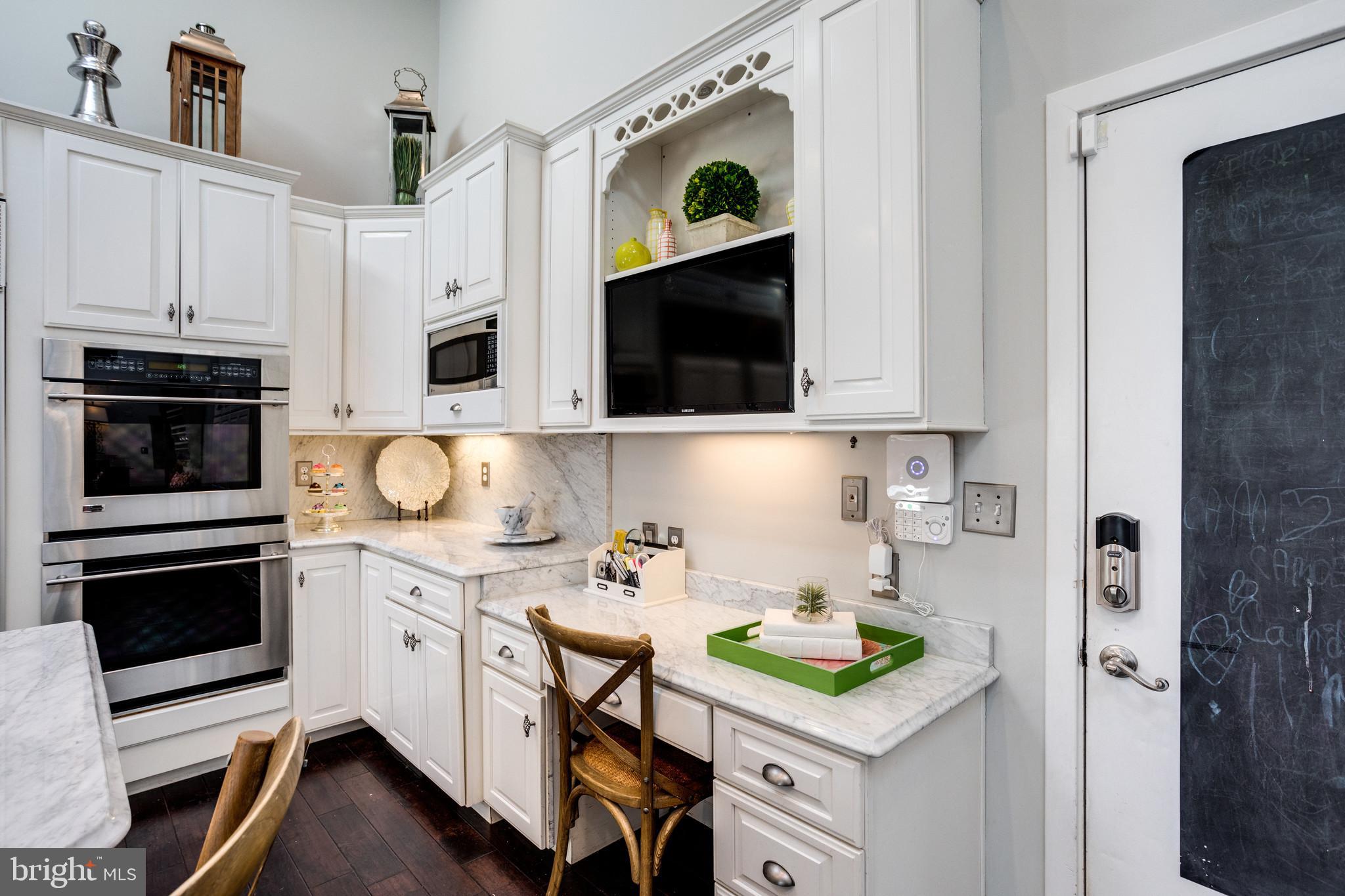 WOLF TRAP WOODS - Residential