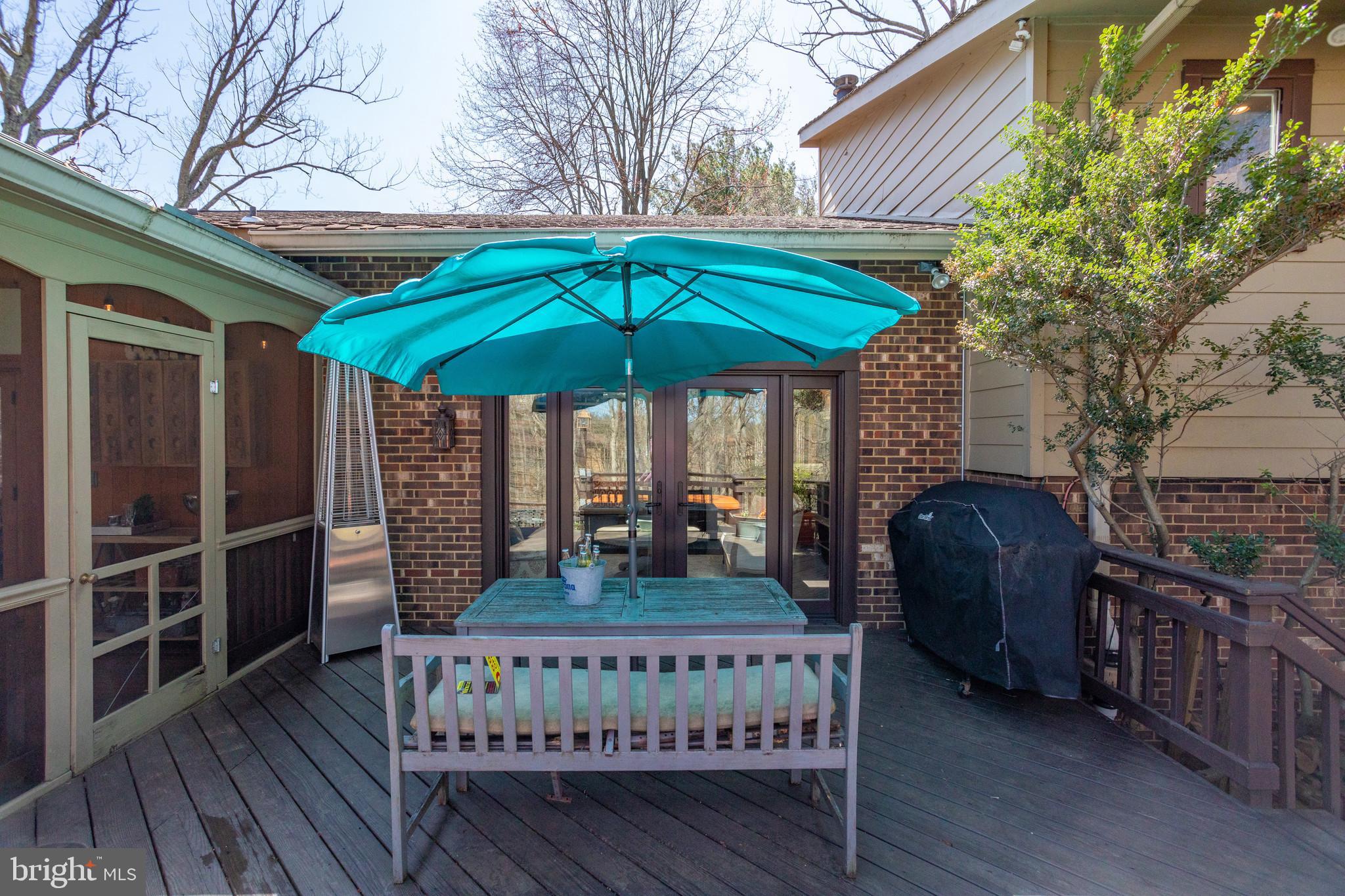 WOLF TRAP WOODS - Residential