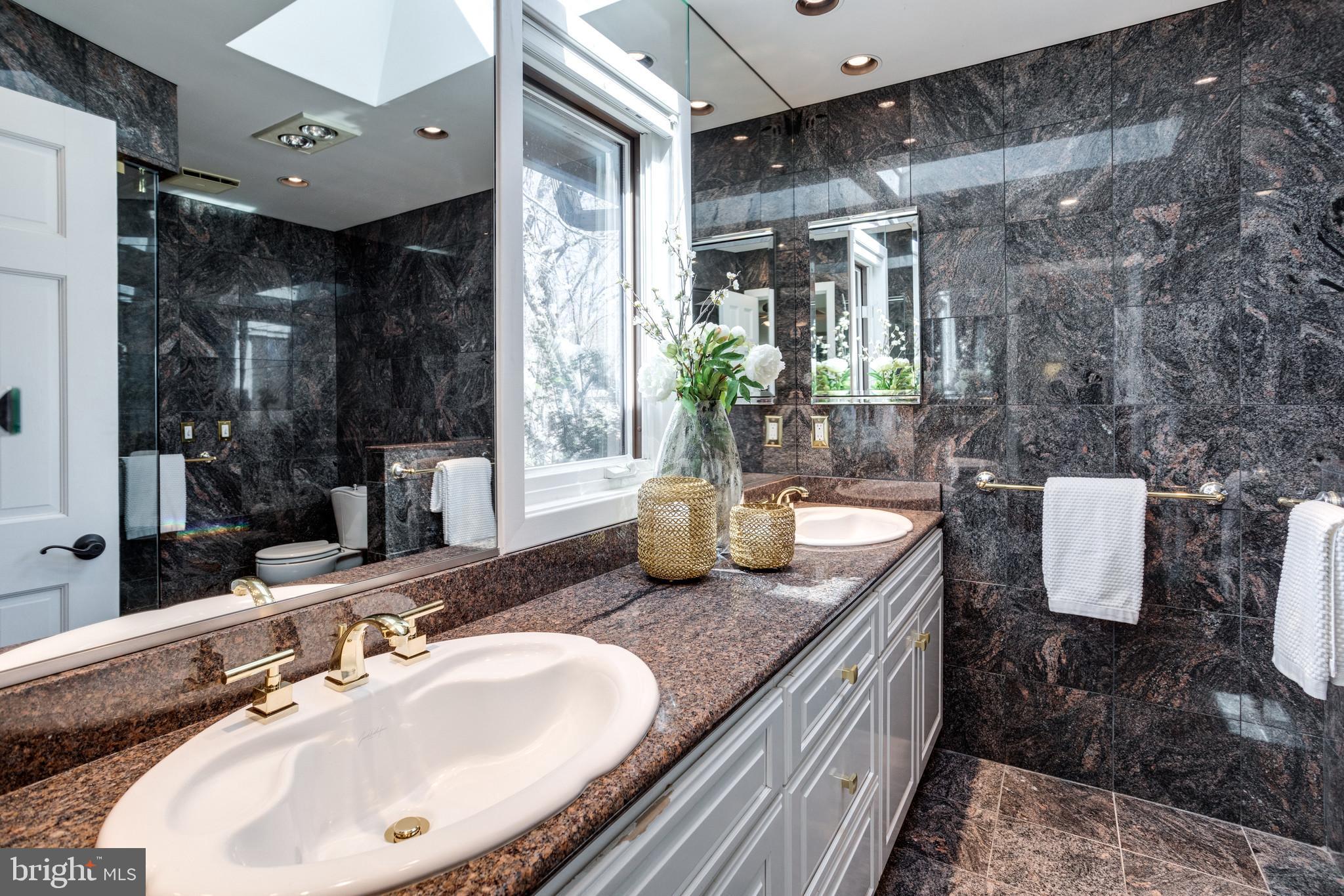 WOLF TRAP WOODS - Residential