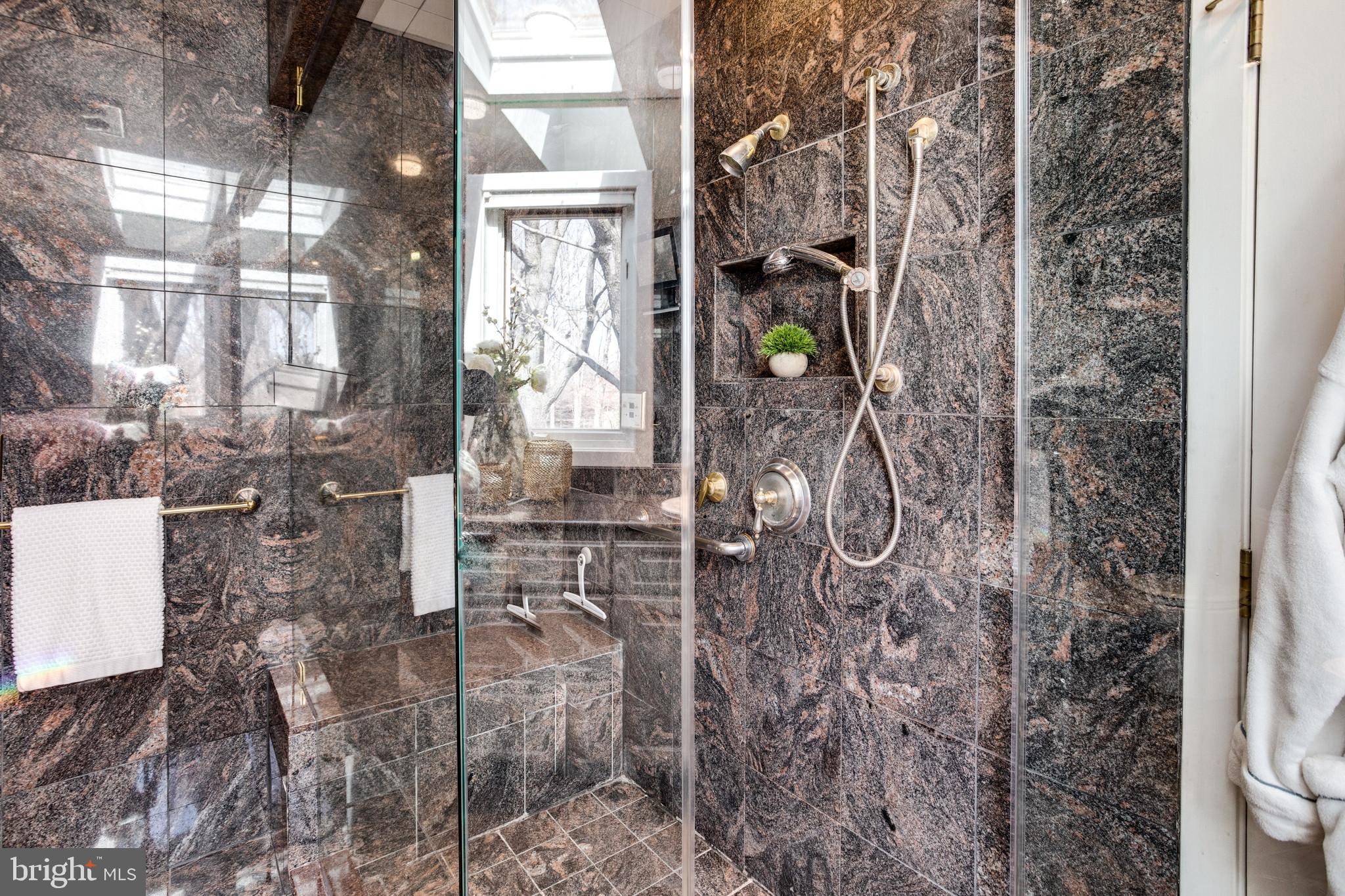 WOLF TRAP WOODS - Residential