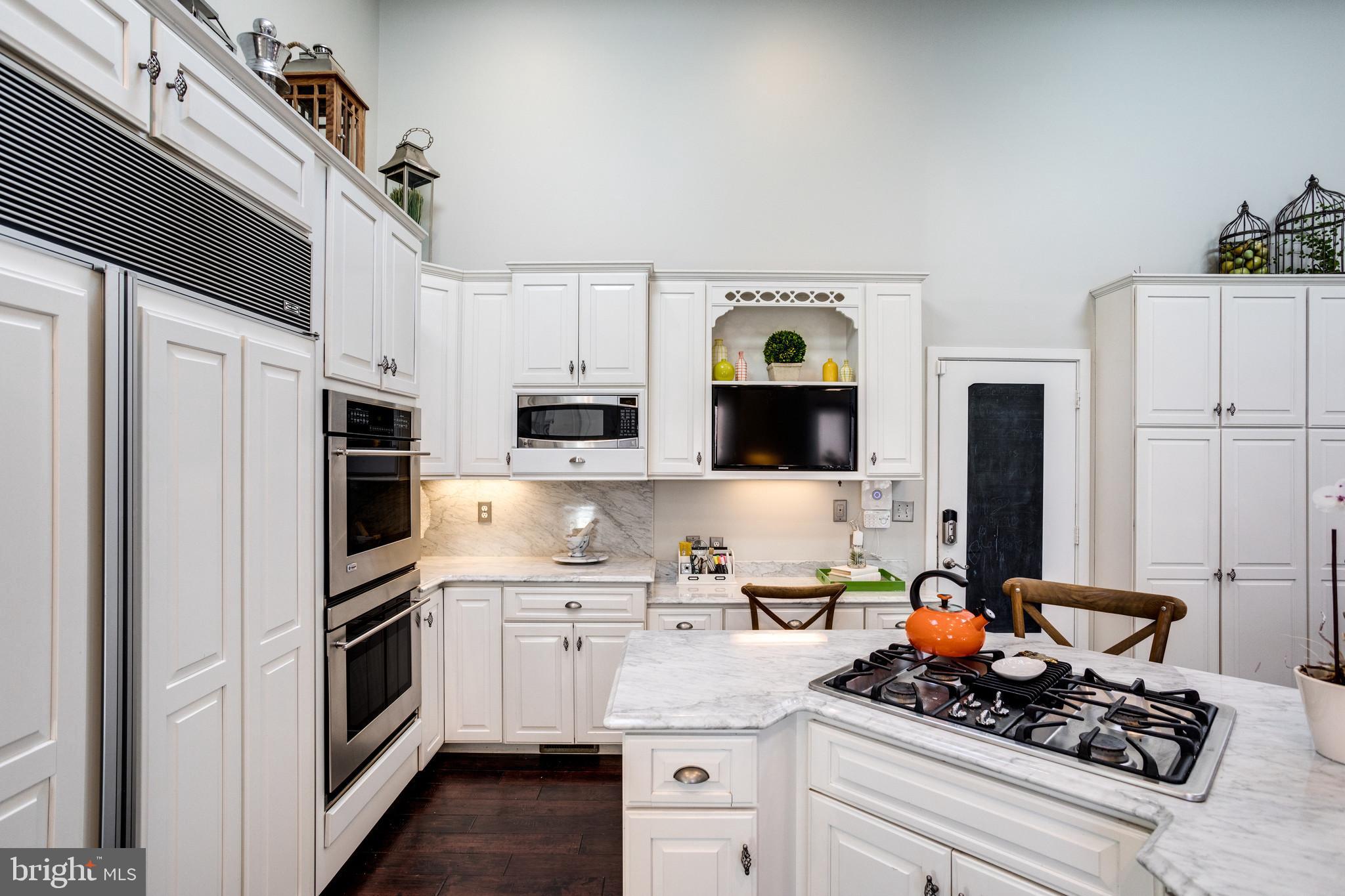 WOLF TRAP WOODS - Residential