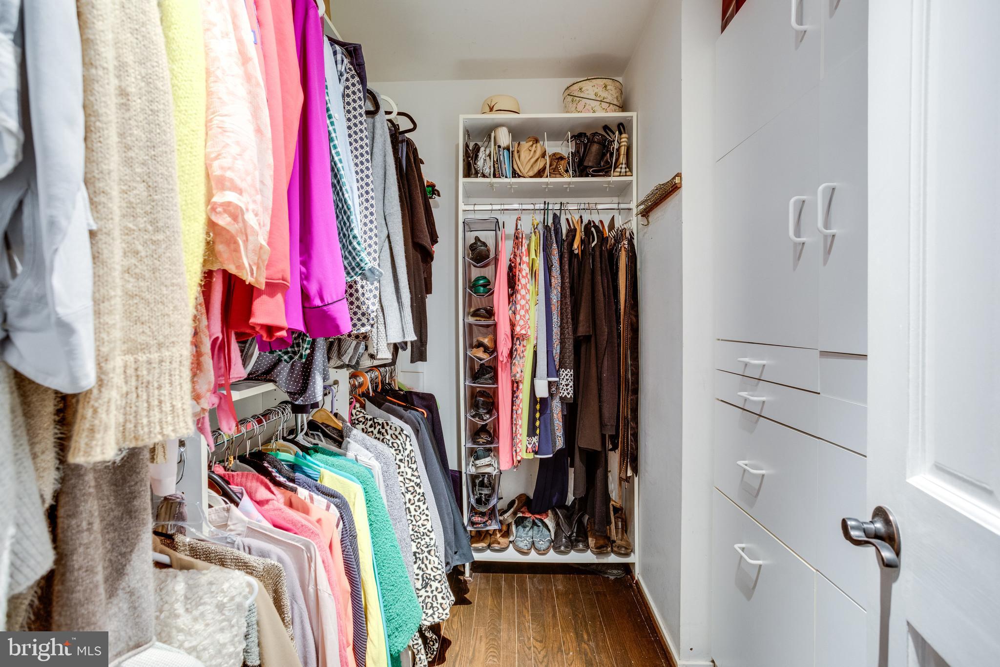 WOLF TRAP WOODS - Residential