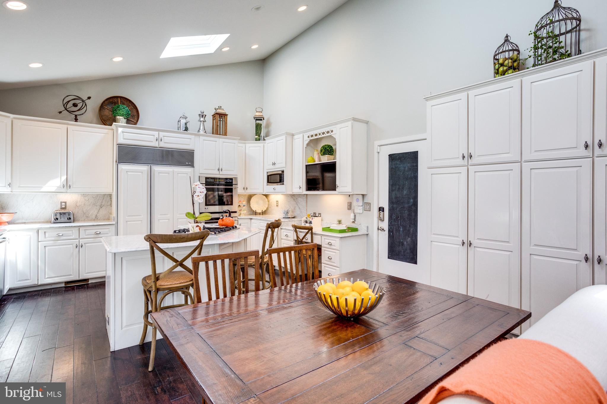 WOLF TRAP WOODS - Residential