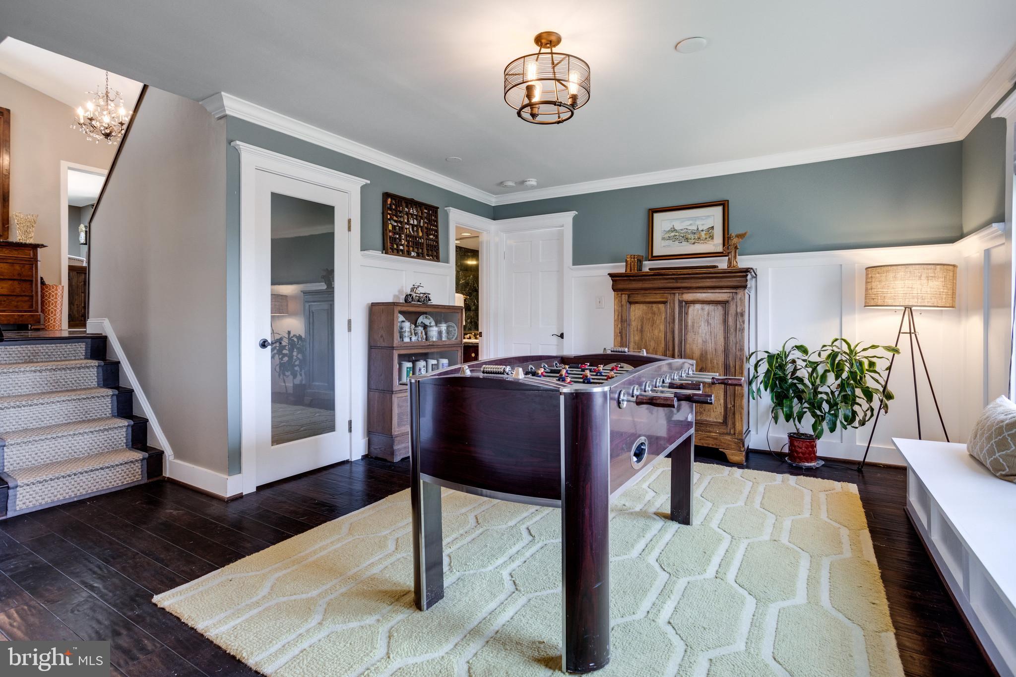 WOLF TRAP WOODS - Residential