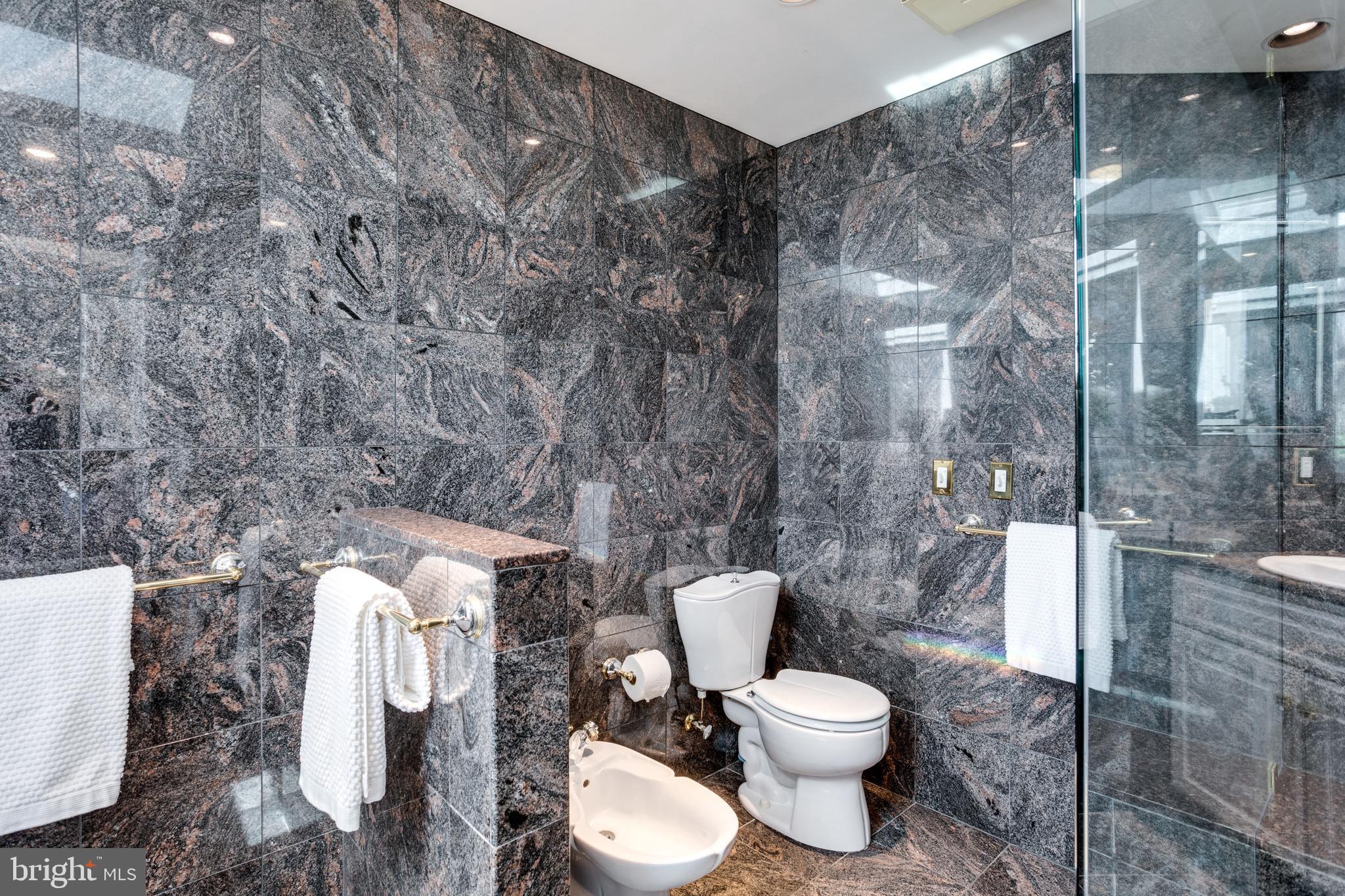 WOLF TRAP WOODS - Residential