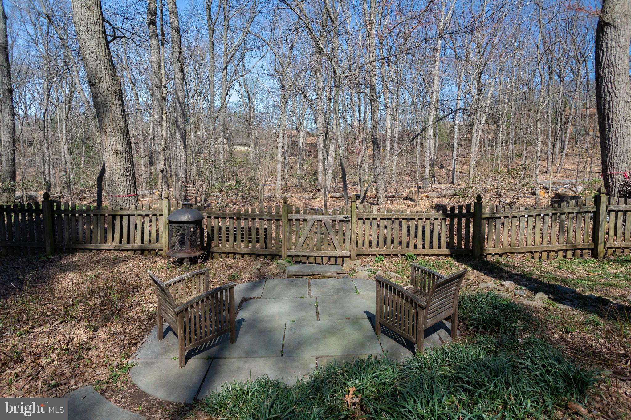 WOLF TRAP WOODS - Residential