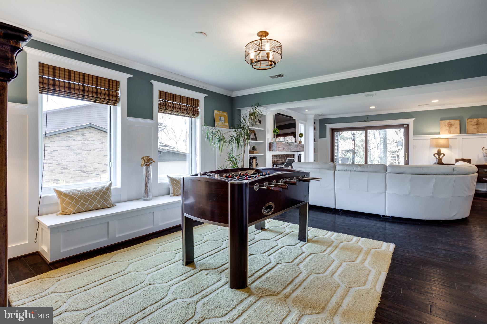 WOLF TRAP WOODS - Residential