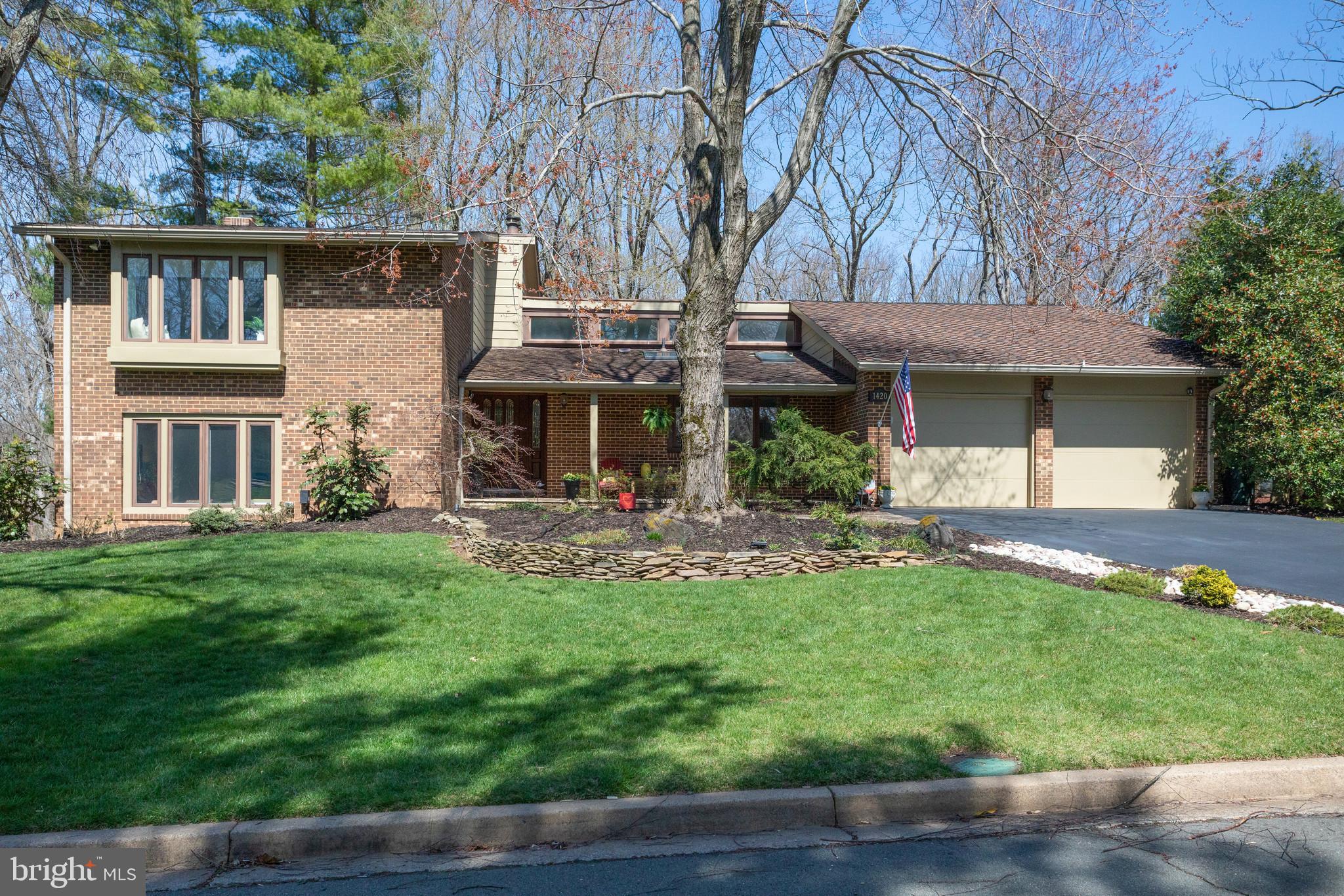 WOLF TRAP WOODS - Residential
