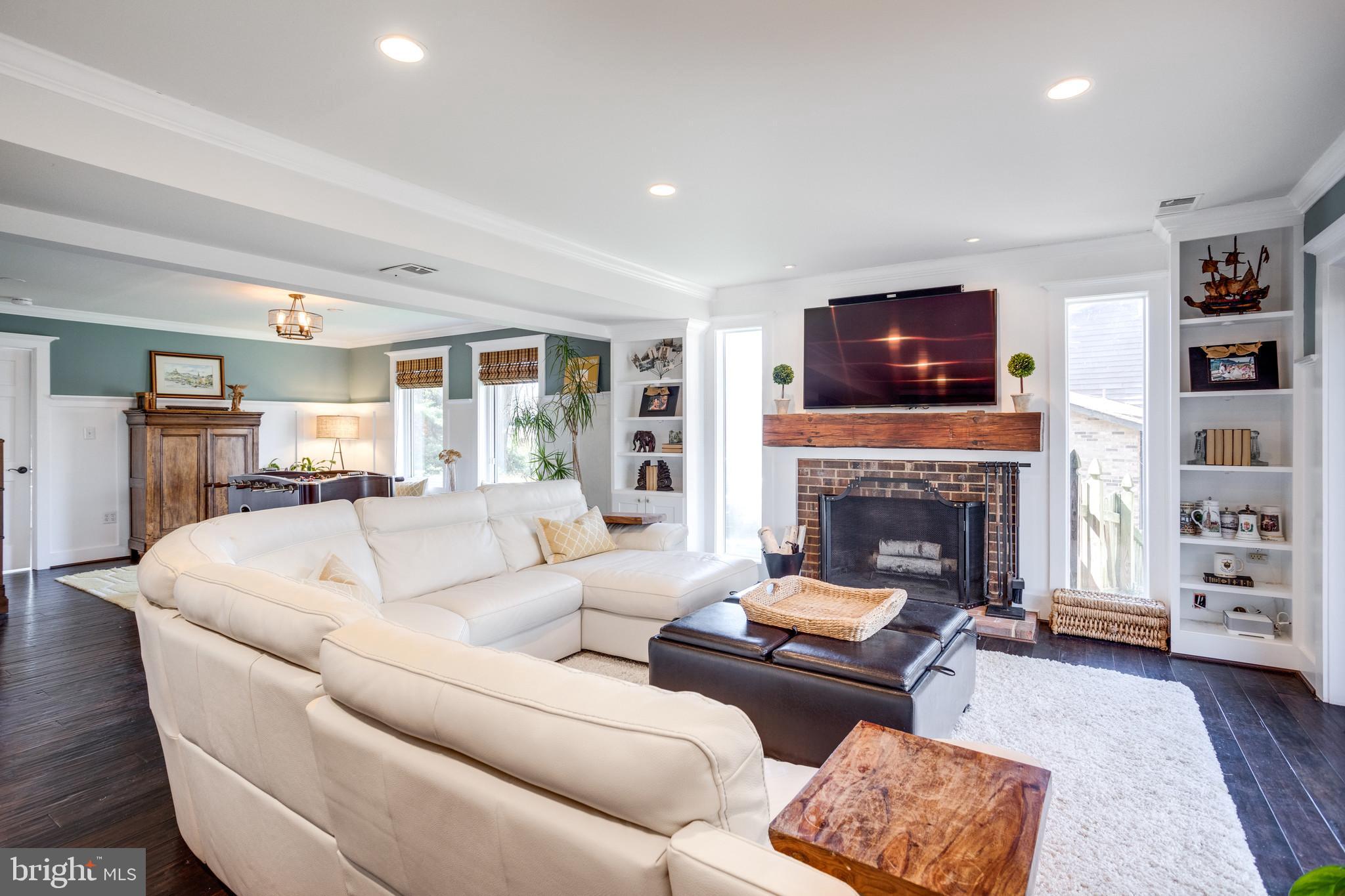 WOLF TRAP WOODS - Residential