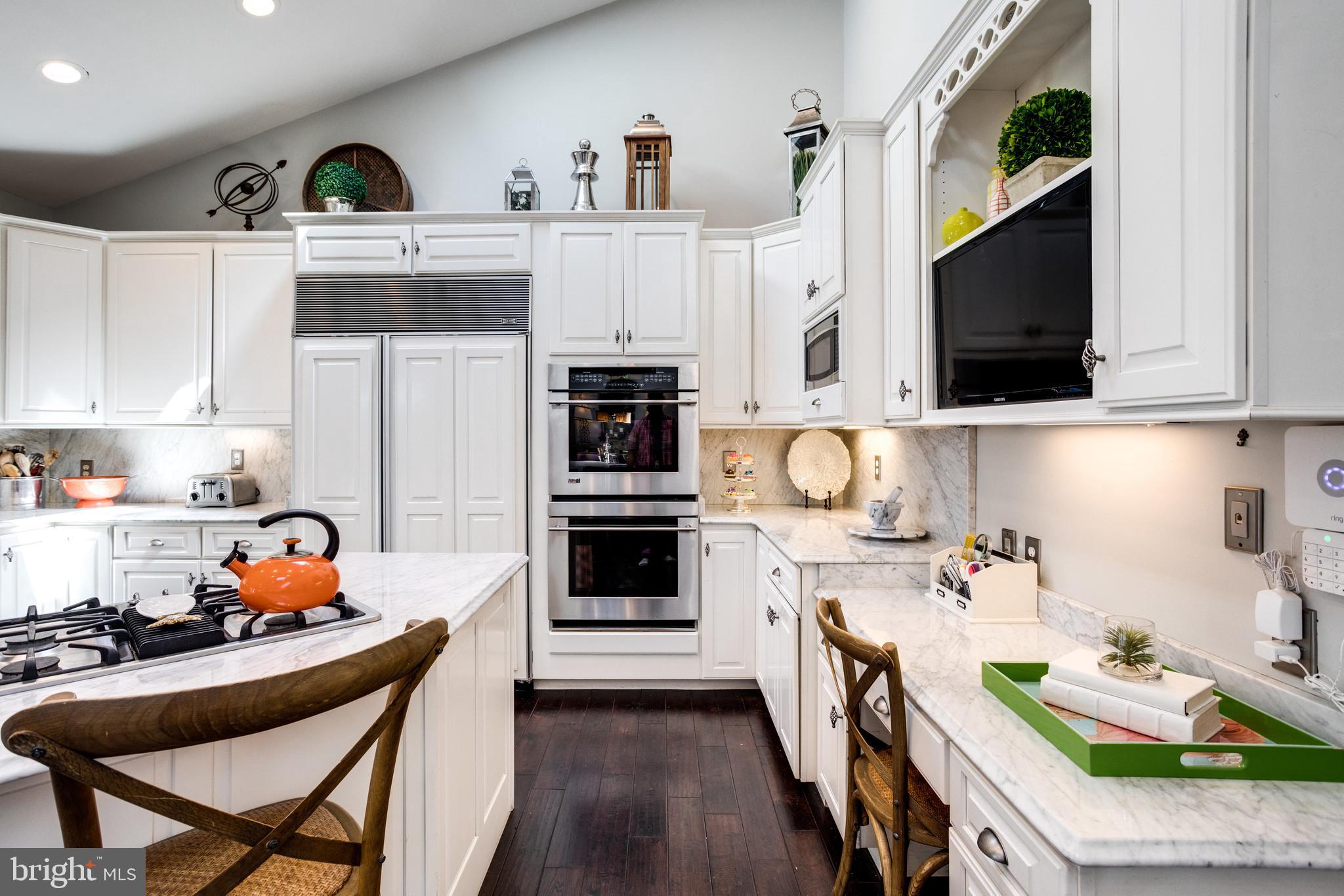 WOLF TRAP WOODS - Residential