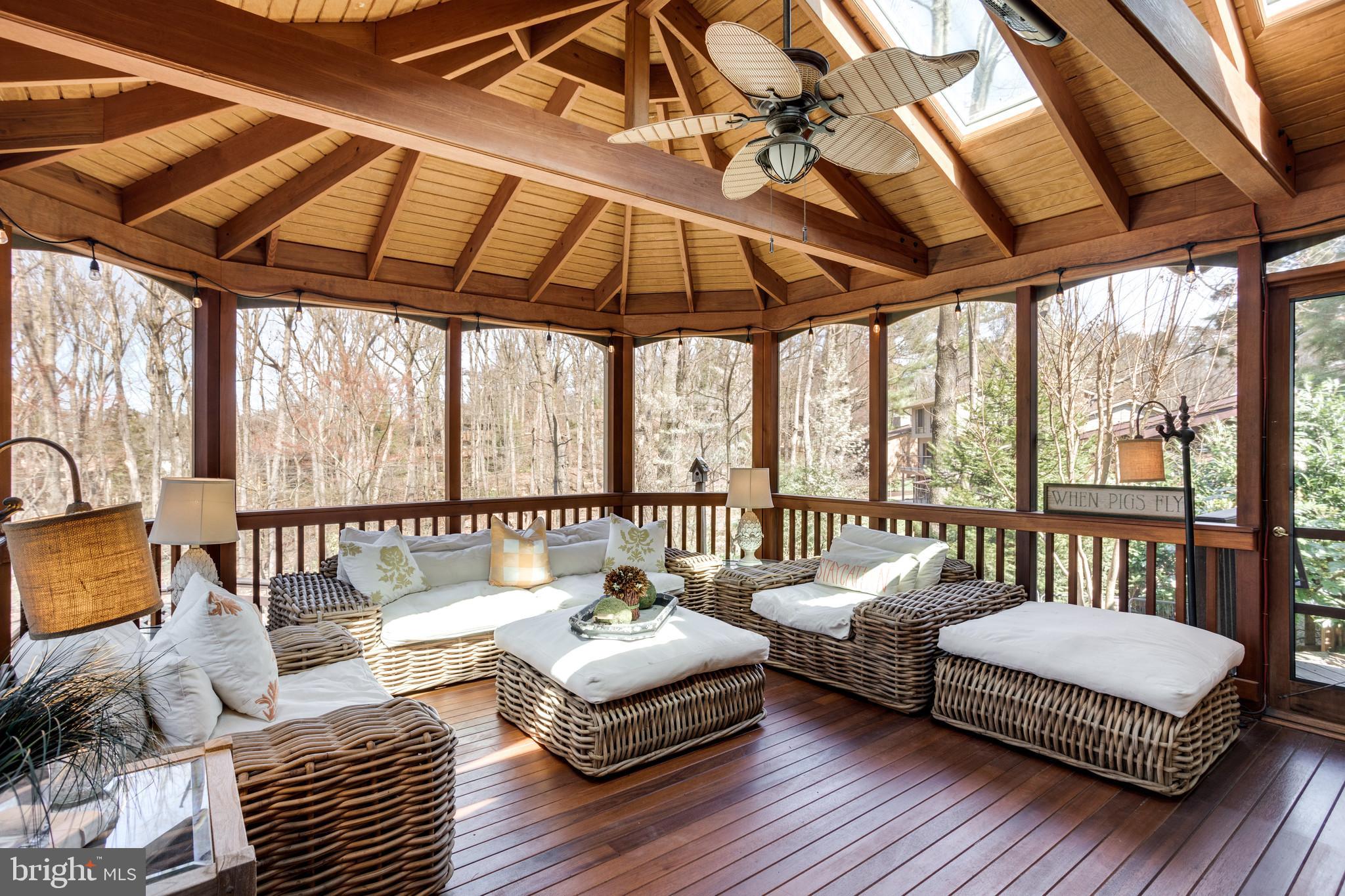 WOLF TRAP WOODS - Residential