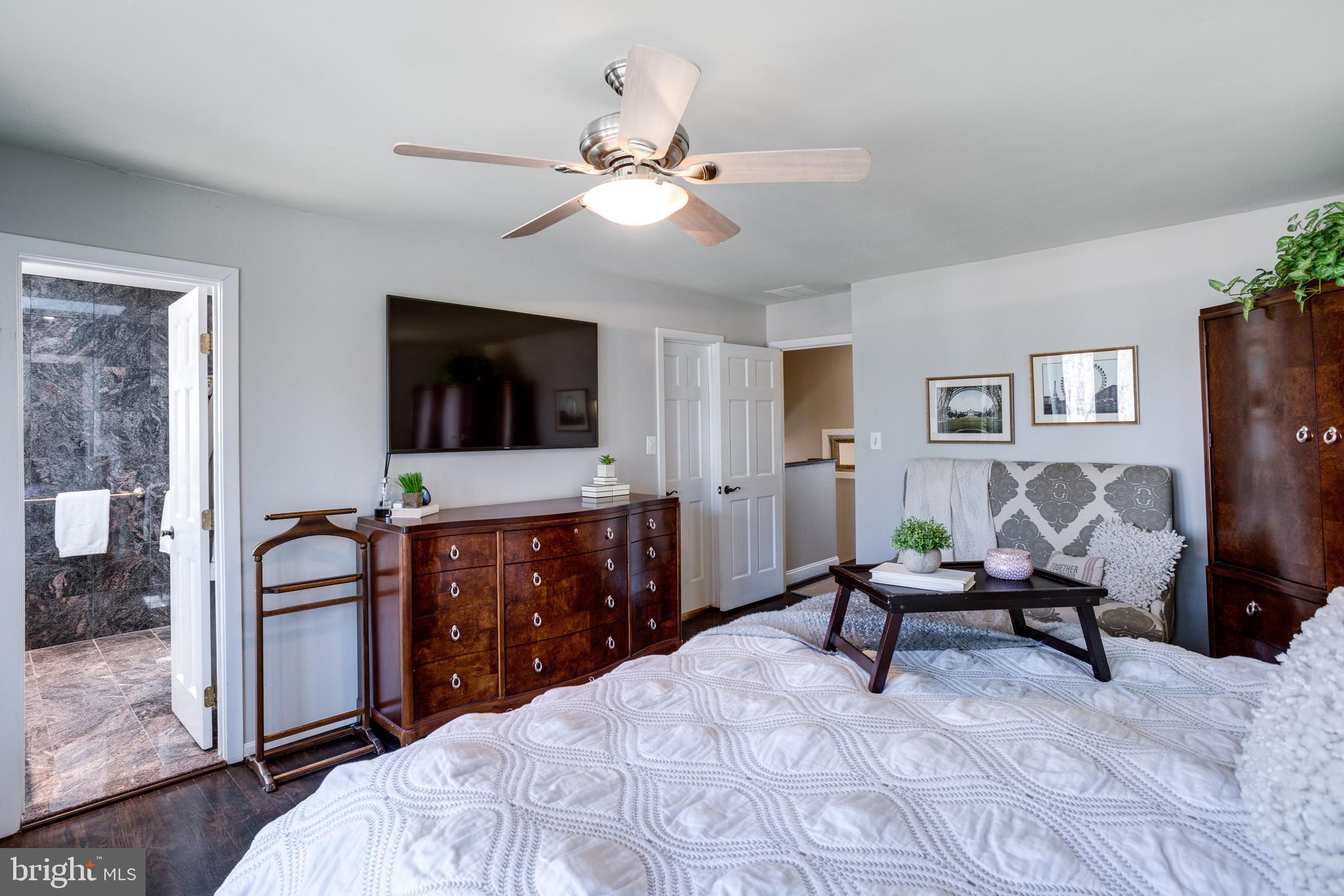 WOLF TRAP WOODS - Residential