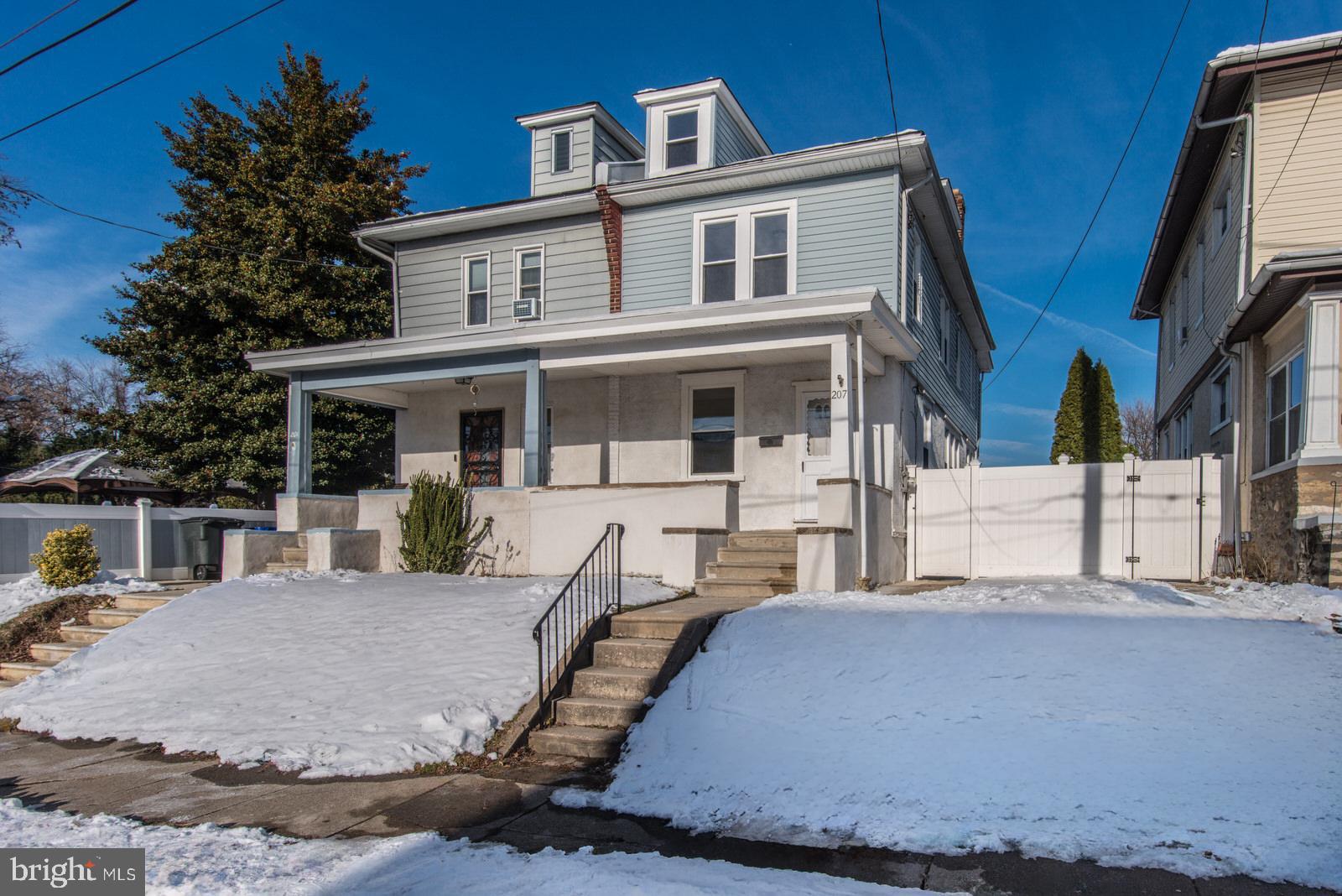 LAWNDALE - Residential