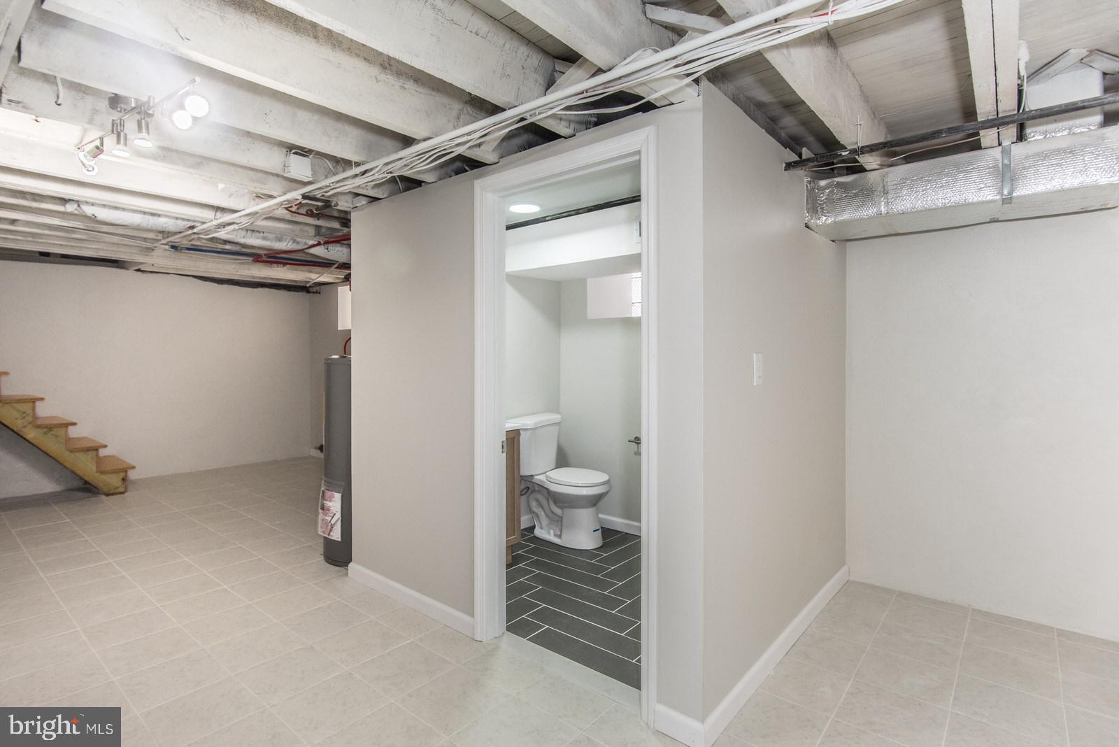 LAWNDALE - Residential