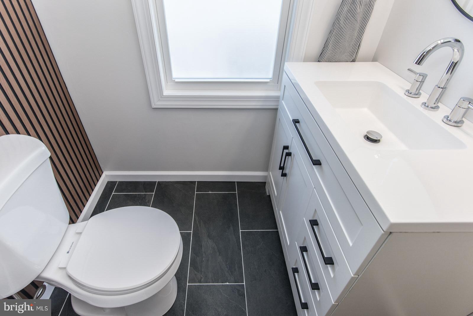 LAWNDALE - Residential