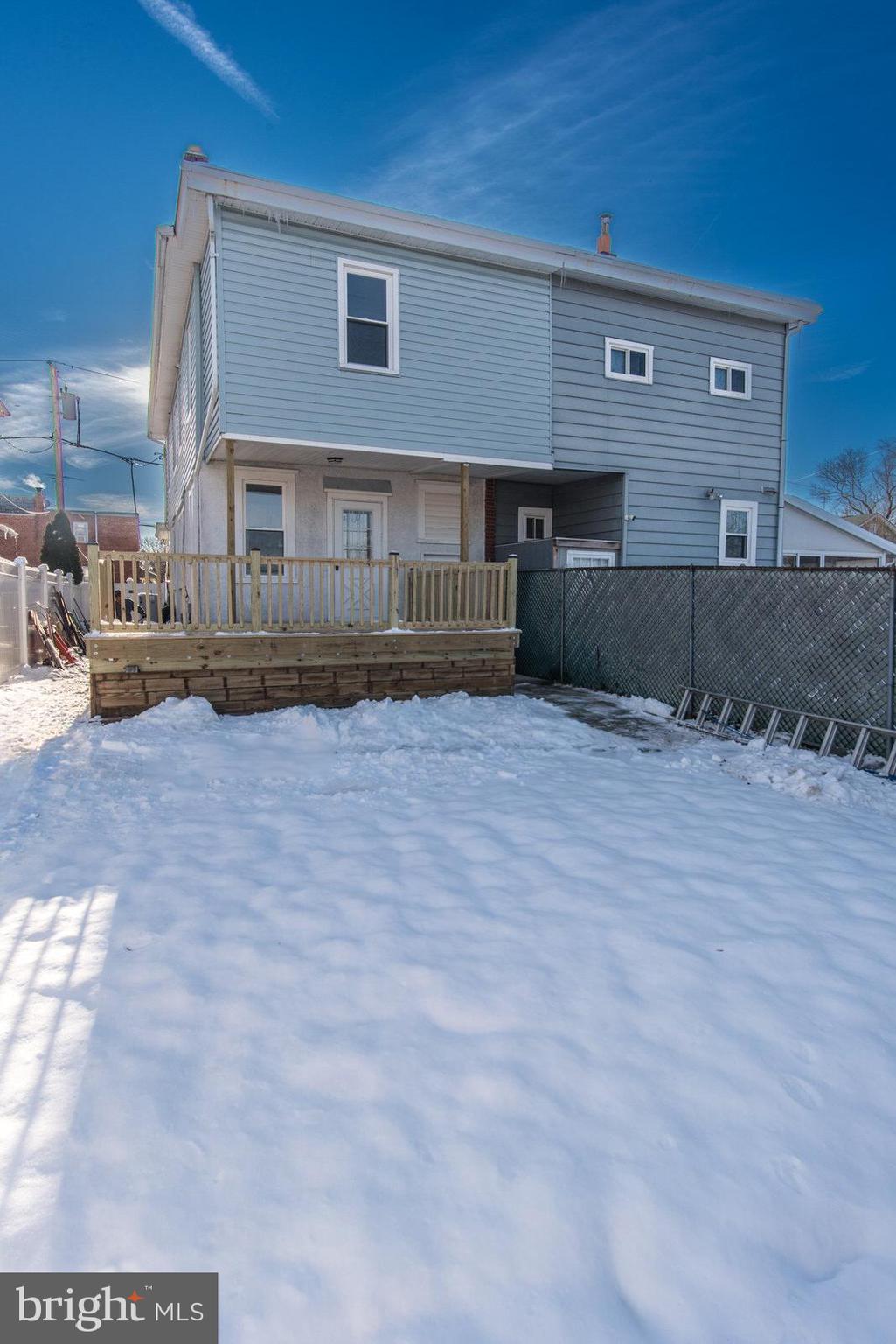 LAWNDALE - Residential