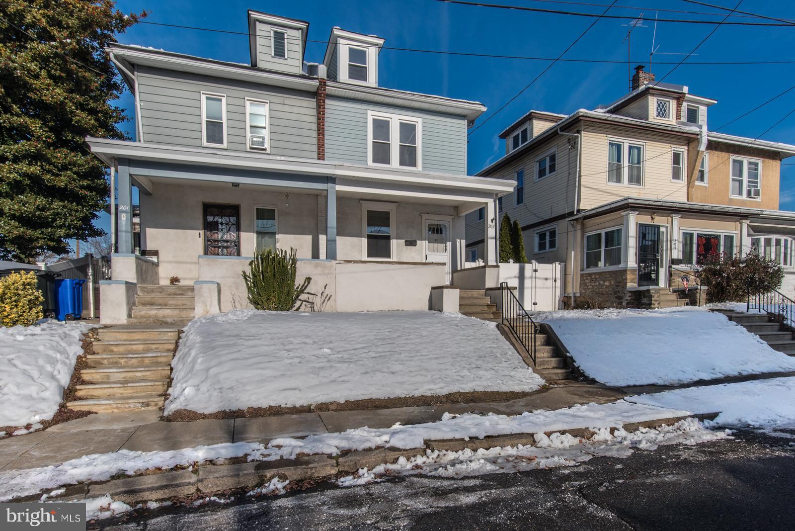 LAWNDALE - Residential