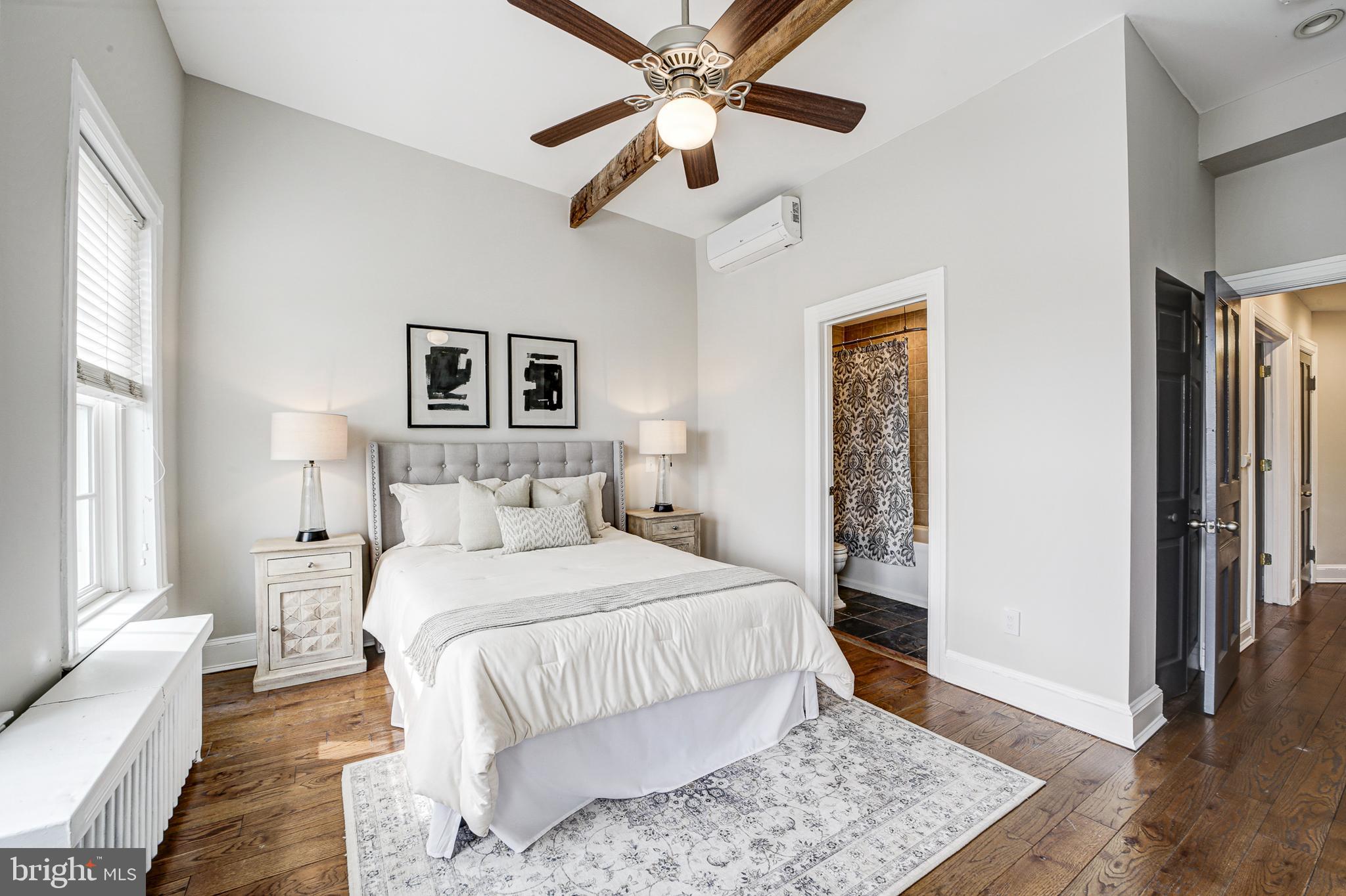 CAPITOL HILL - Residential