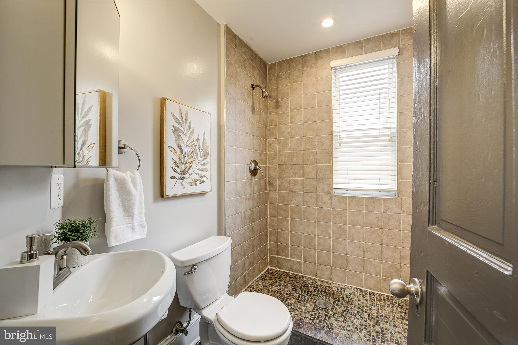 CAPITOL HILL - Residential