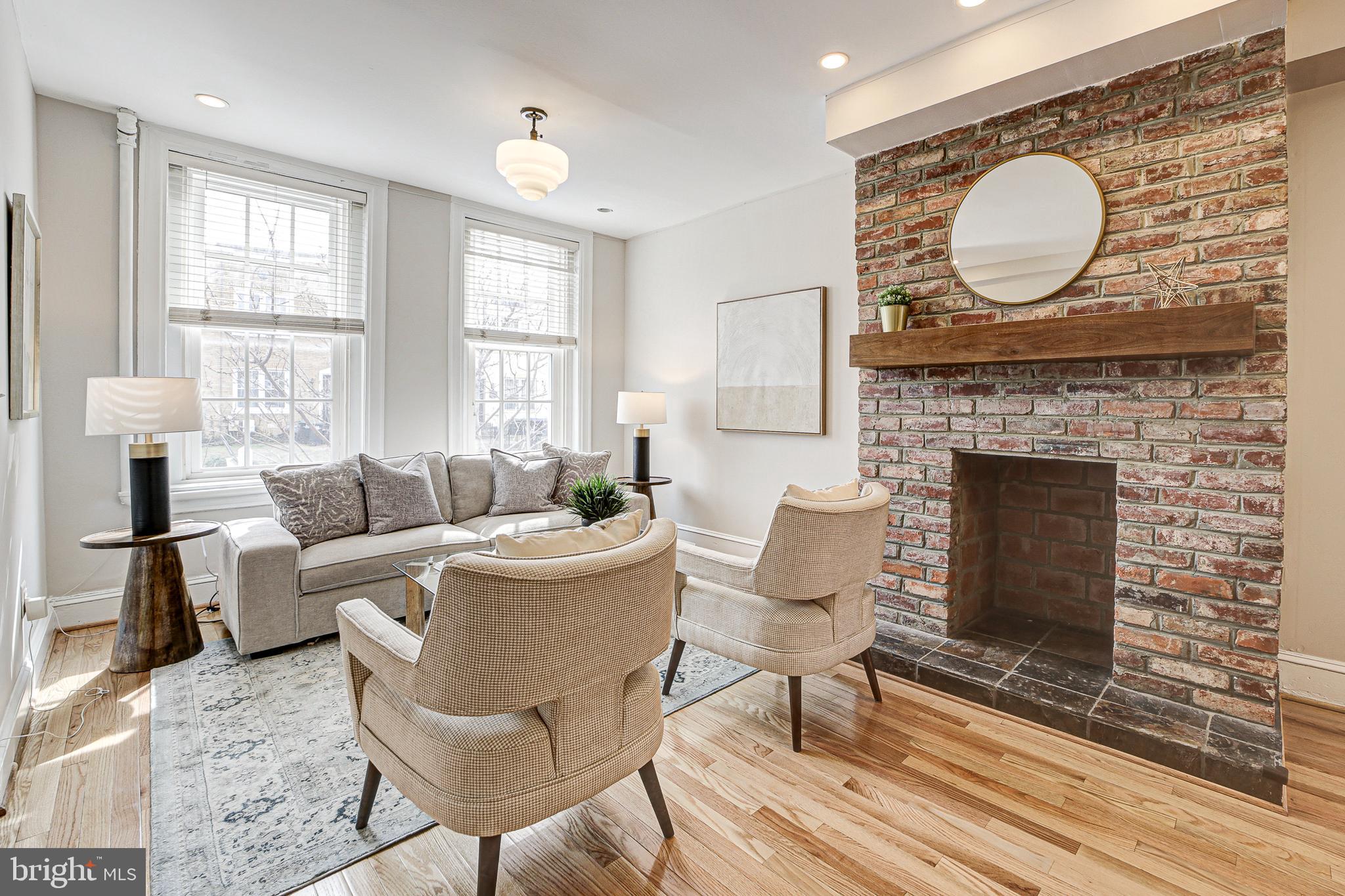 CAPITOL HILL - Residential