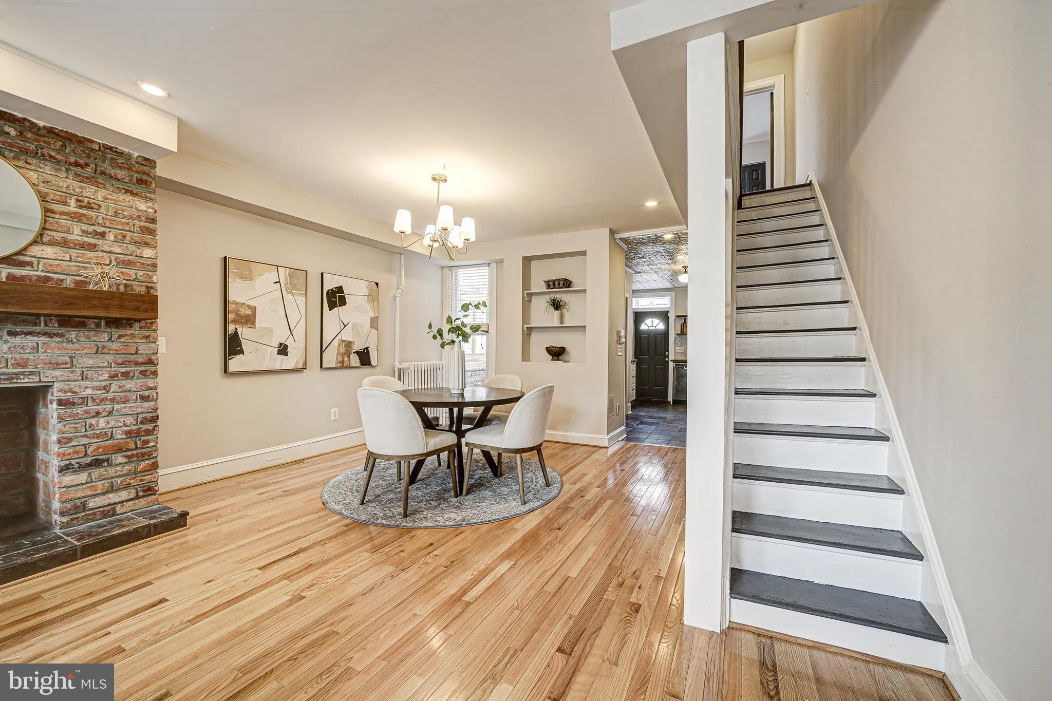 CAPITOL HILL - Residential