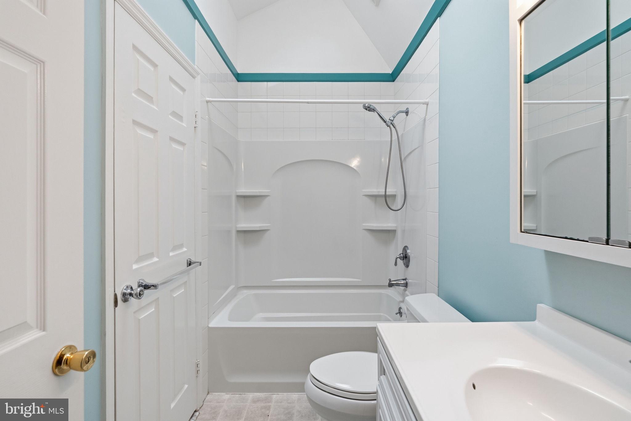 COVERED BRIDGE CRO - Residential