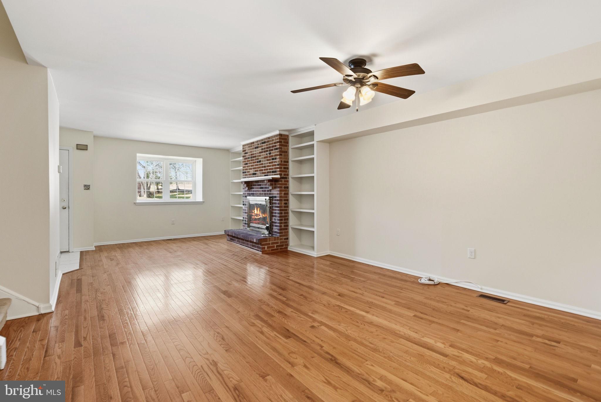 COVERED BRIDGE CRO - Residential