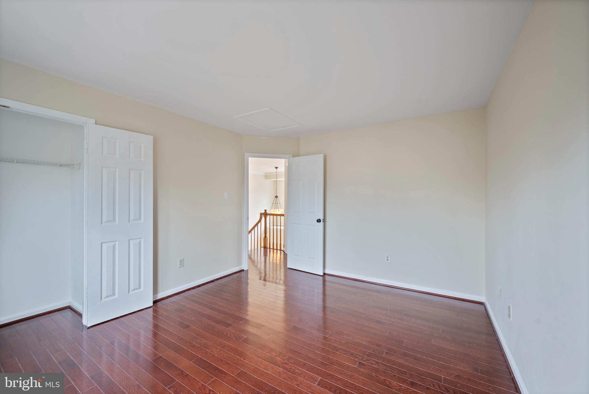 GREENS OF CROFTON - Residential Lease