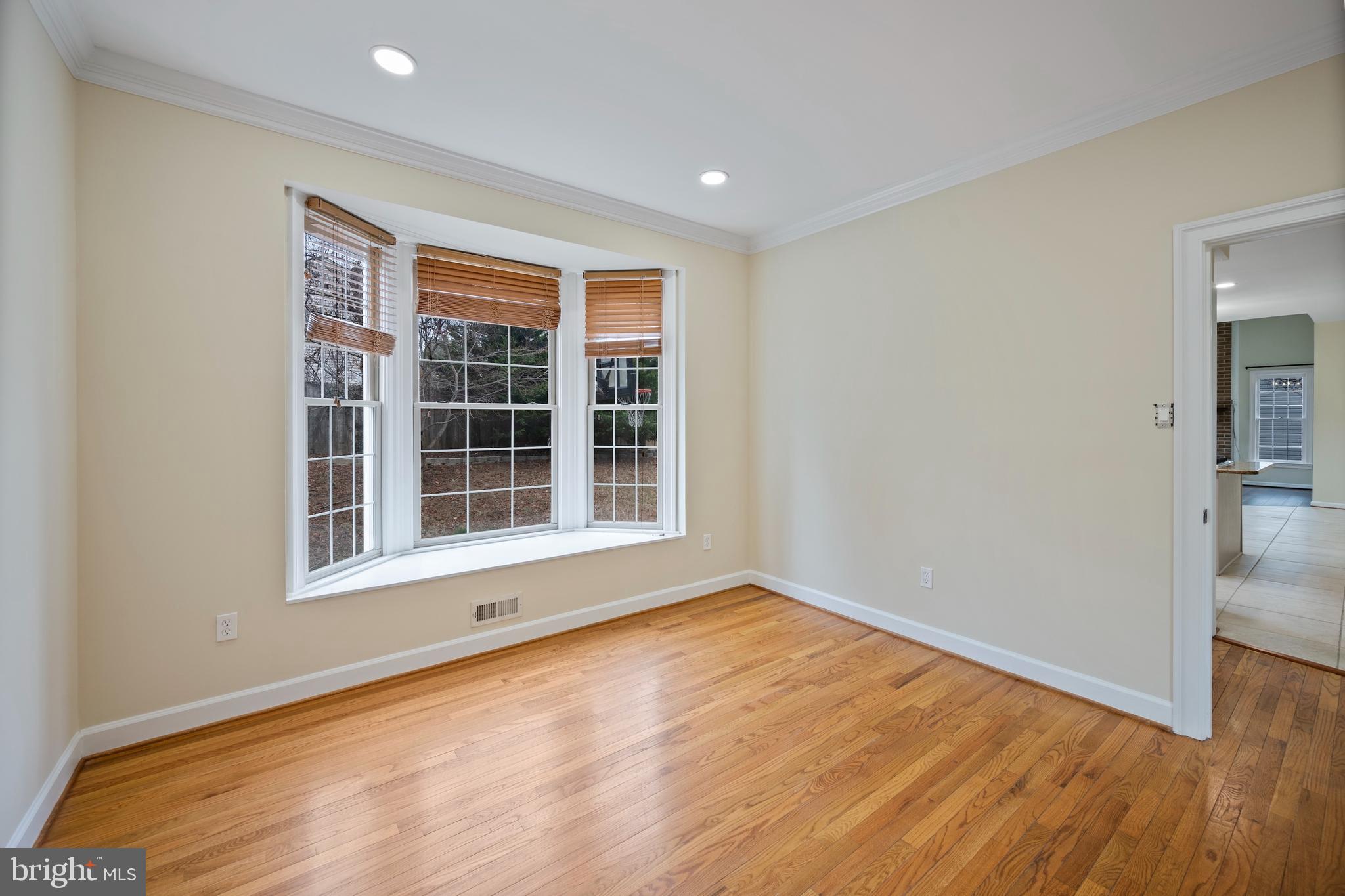 GREENS OF CROFTON - Residential Lease