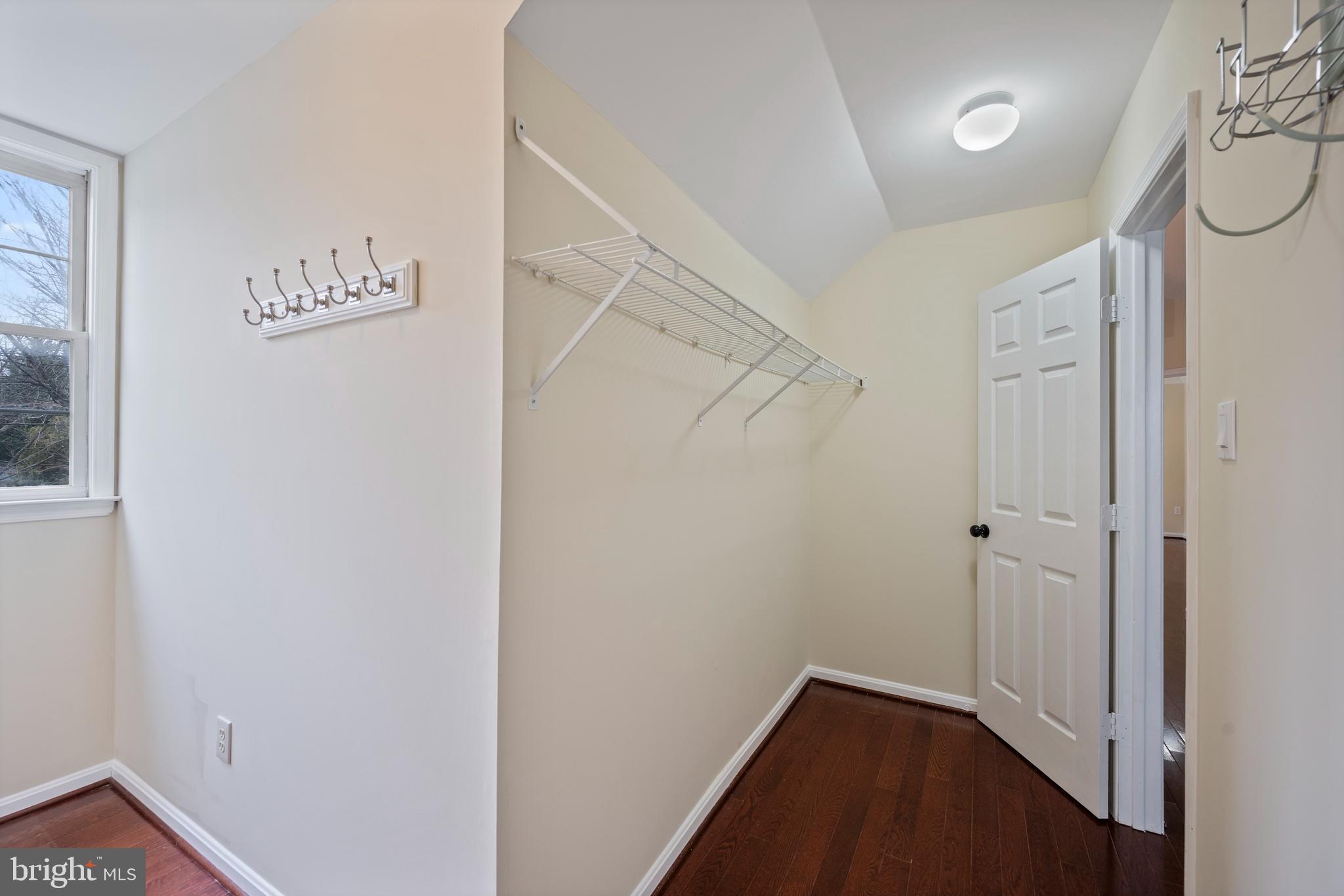 GREENS OF CROFTON - Residential Lease