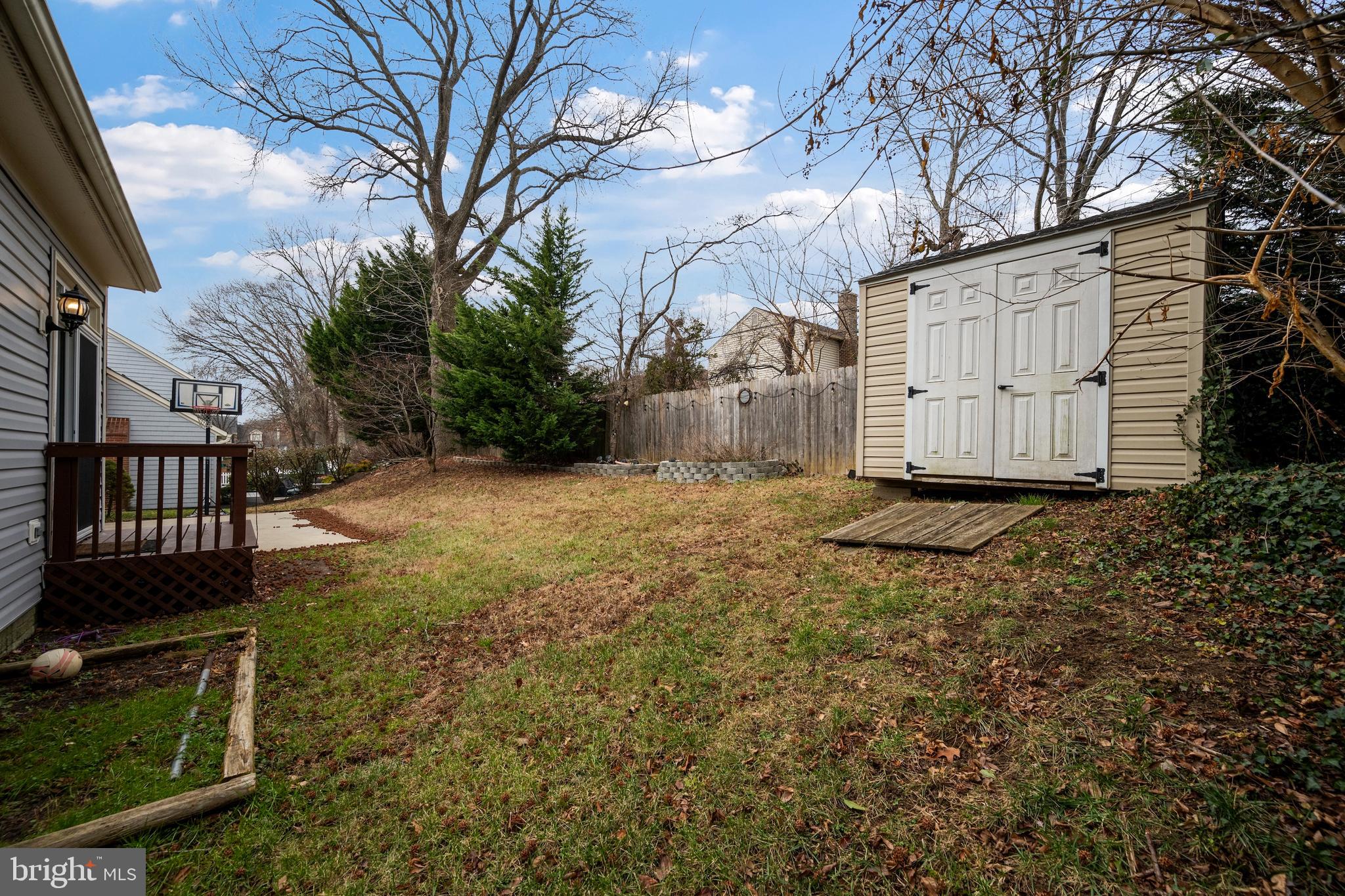 GREENS OF CROFTON - Residential Lease