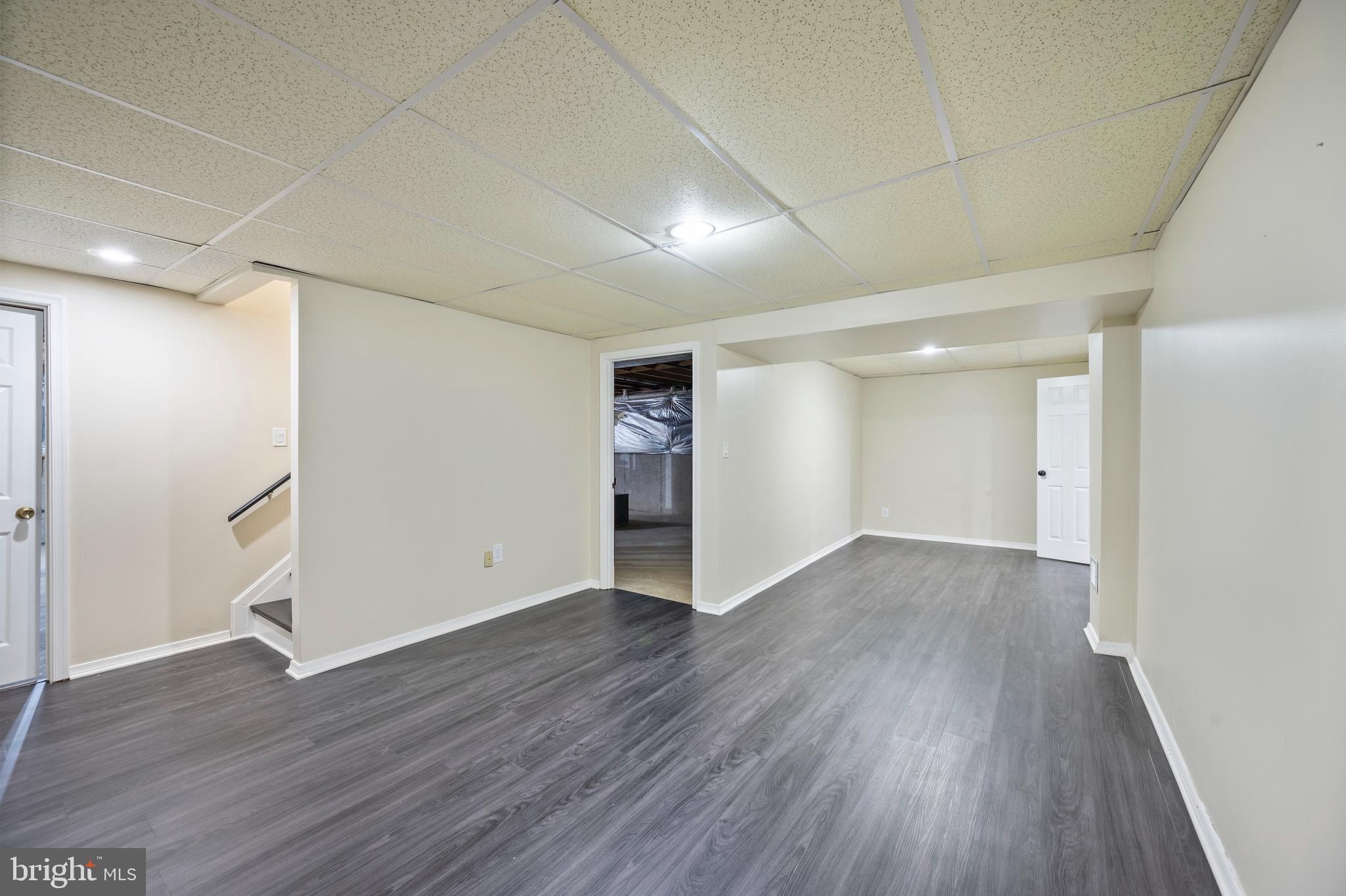 GREENS OF CROFTON - Residential Lease