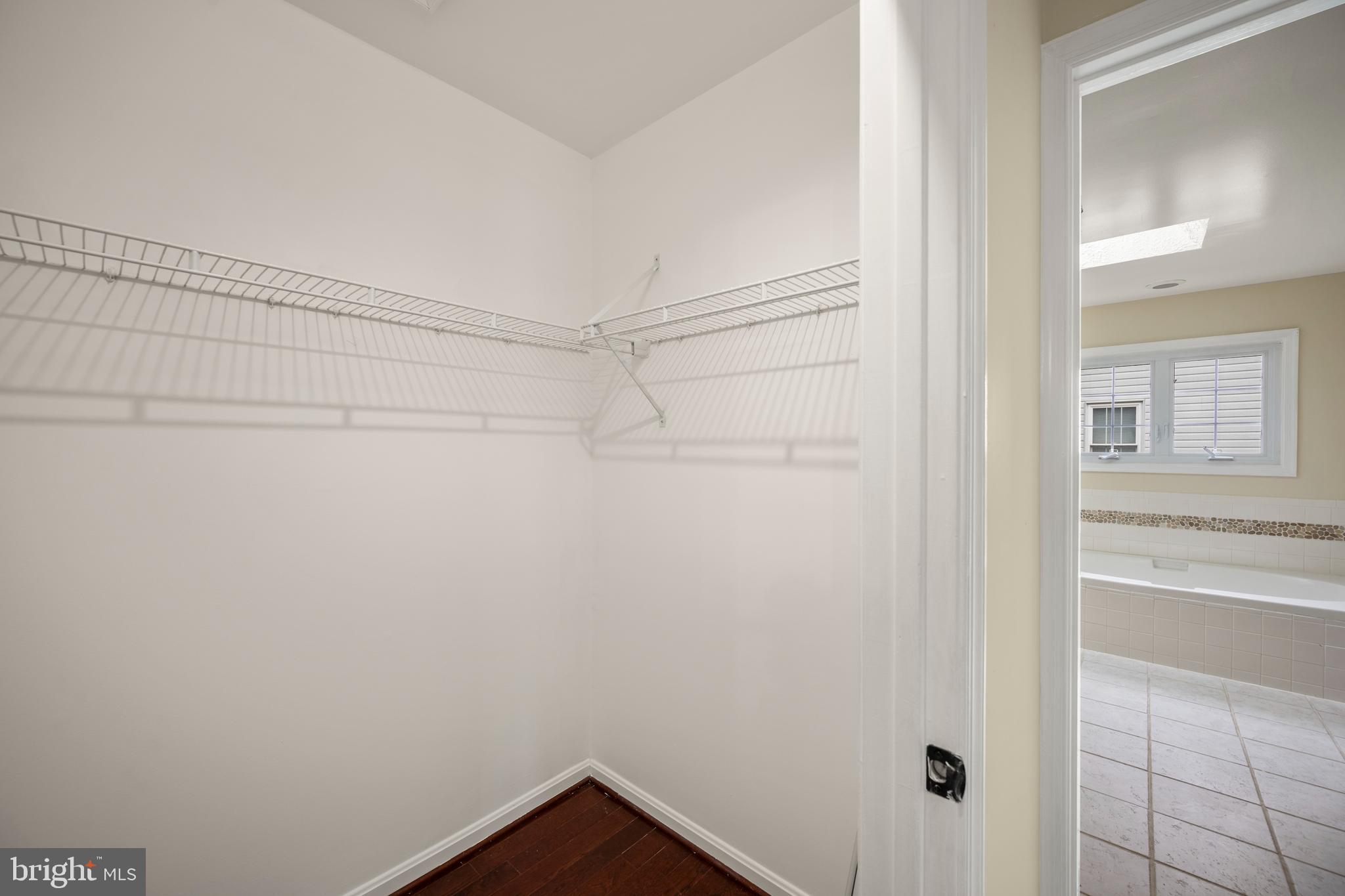 GREENS OF CROFTON - Residential Lease