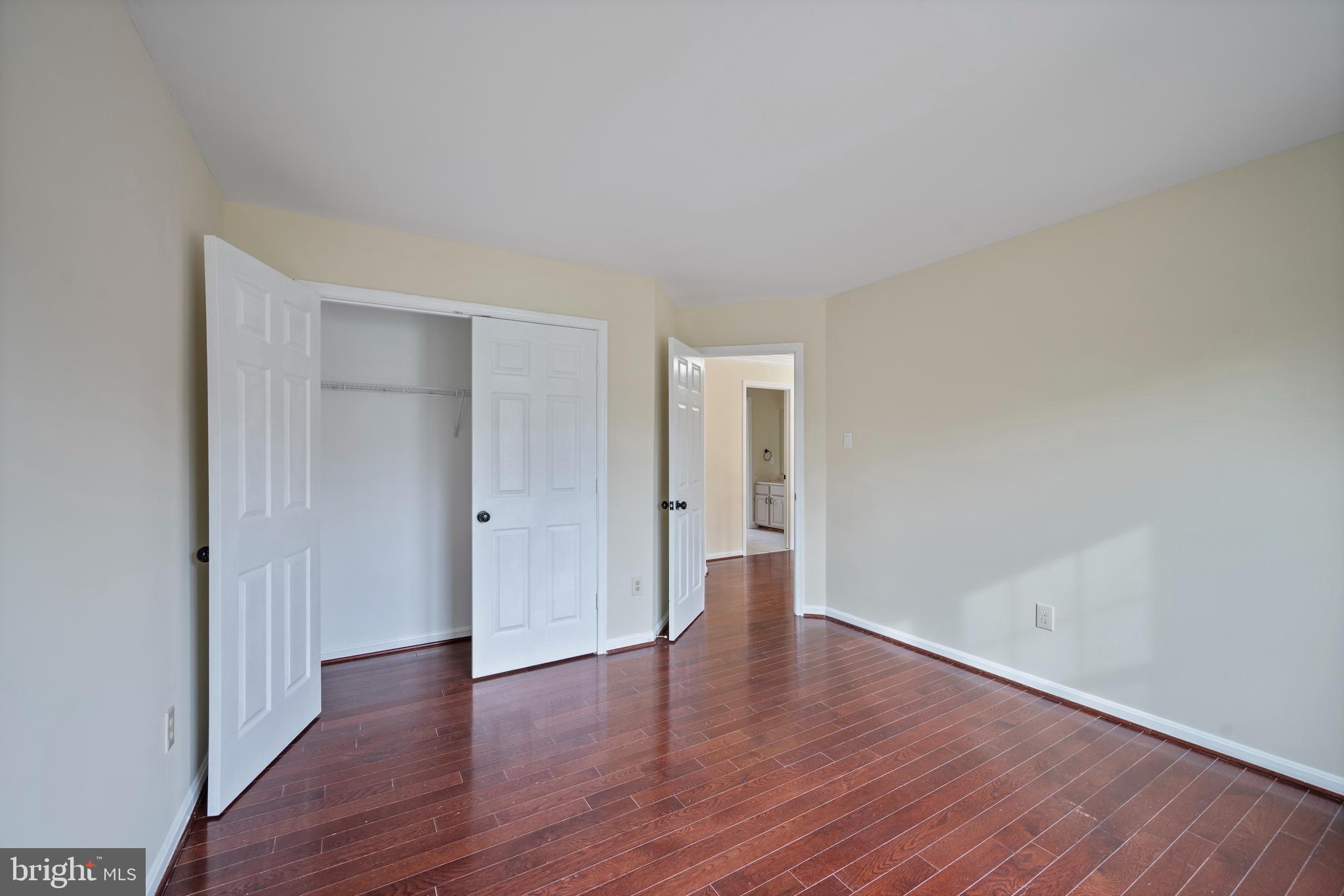 GREENS OF CROFTON - Residential Lease