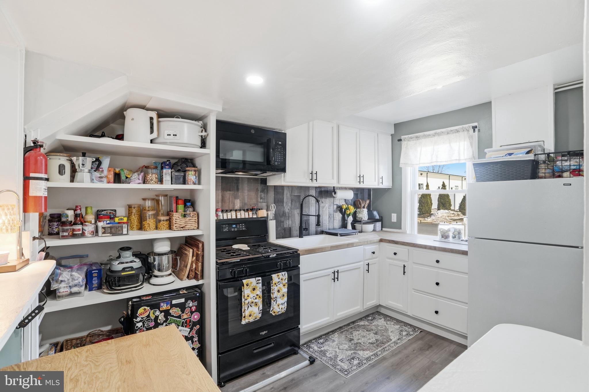 GARDEN CITY - Residential