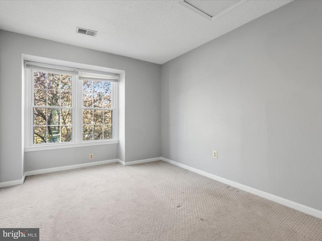 LAKE RIDGE - MOHICAN - Residential