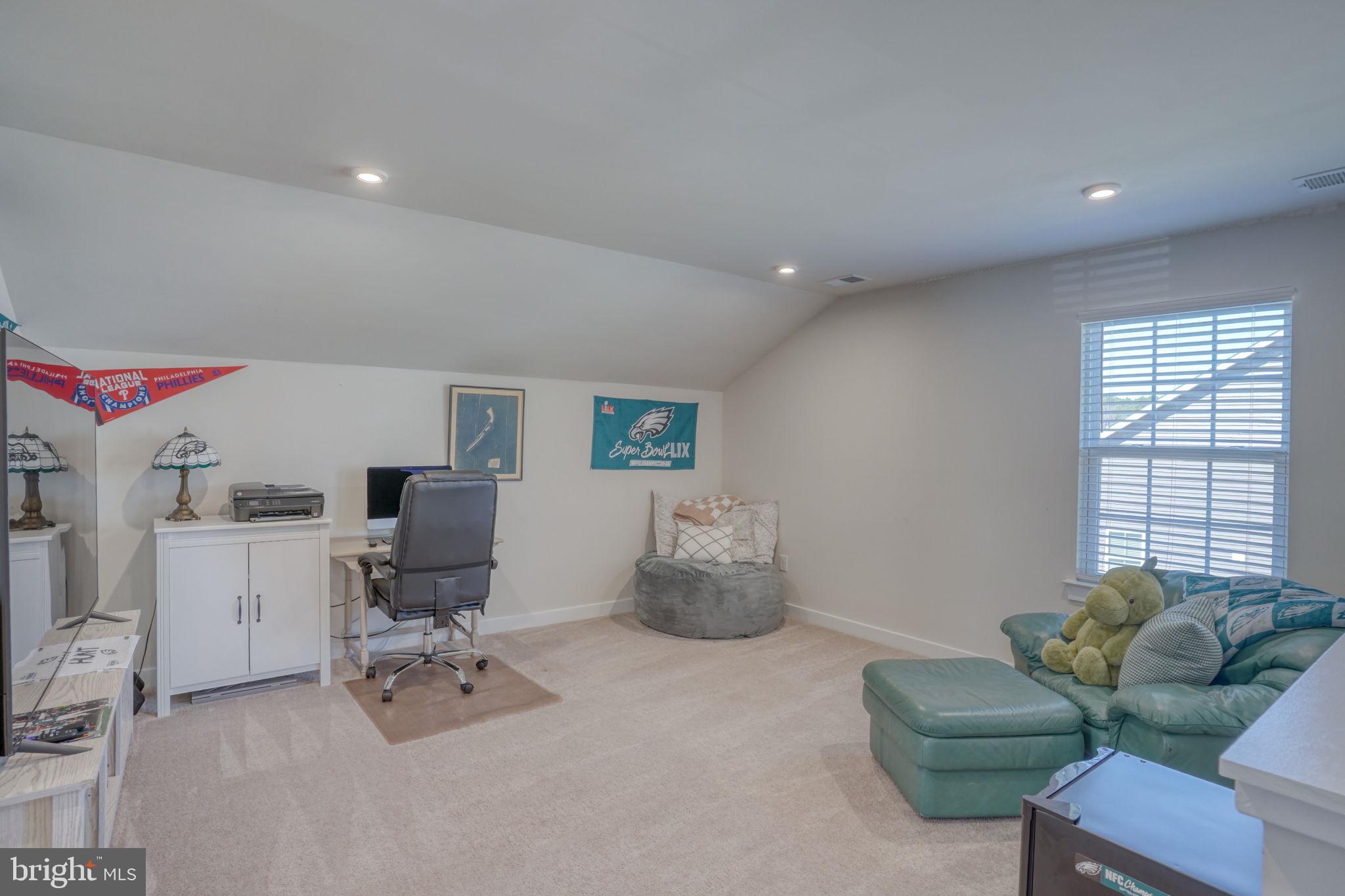 SPRING BREEZE - Residential