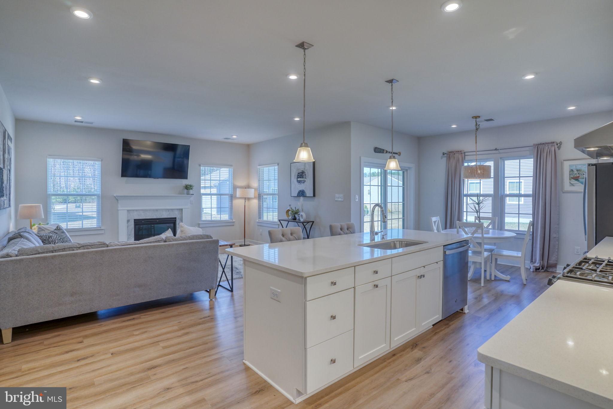 SPRING BREEZE - Residential