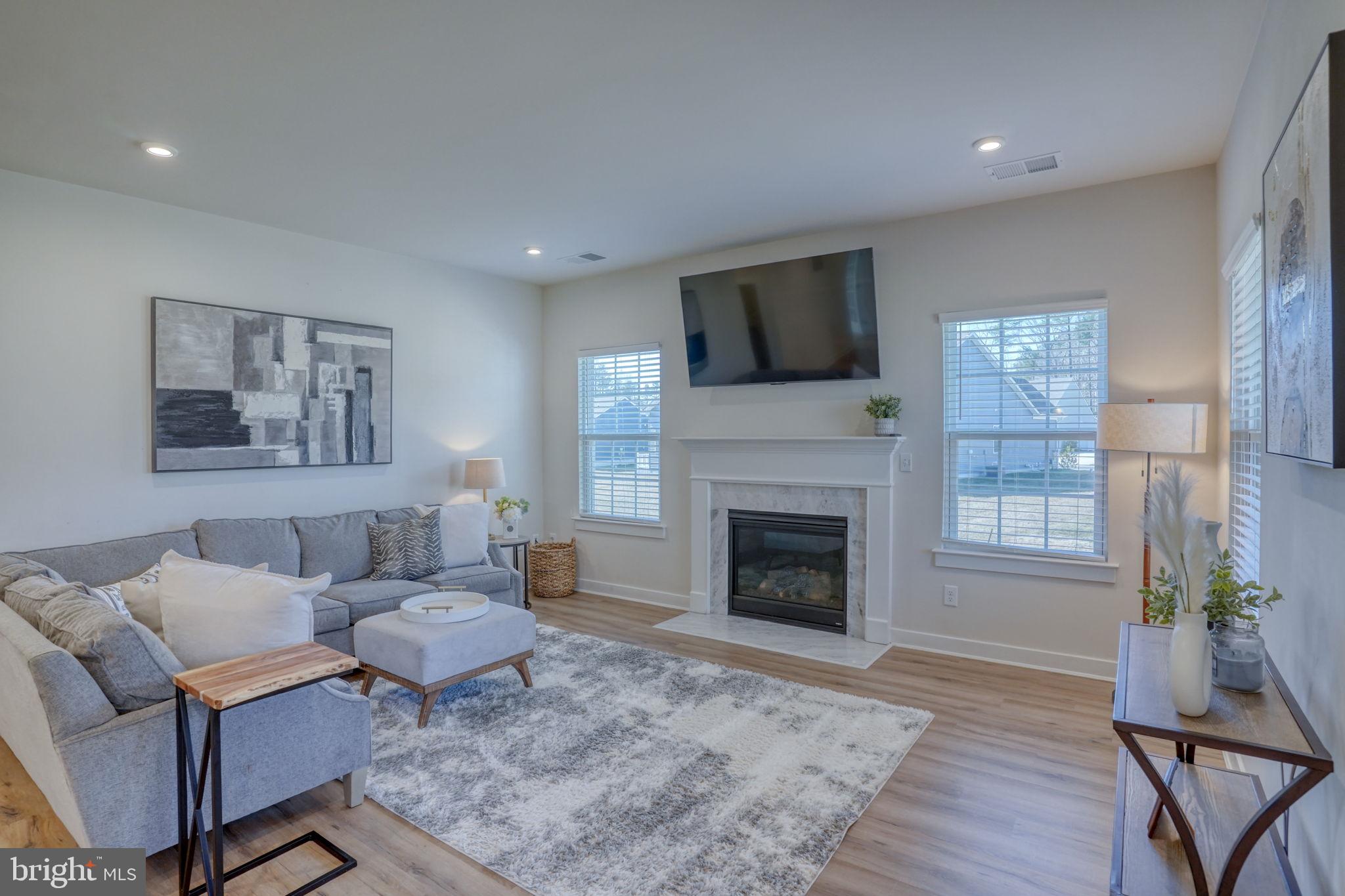 SPRING BREEZE - Residential