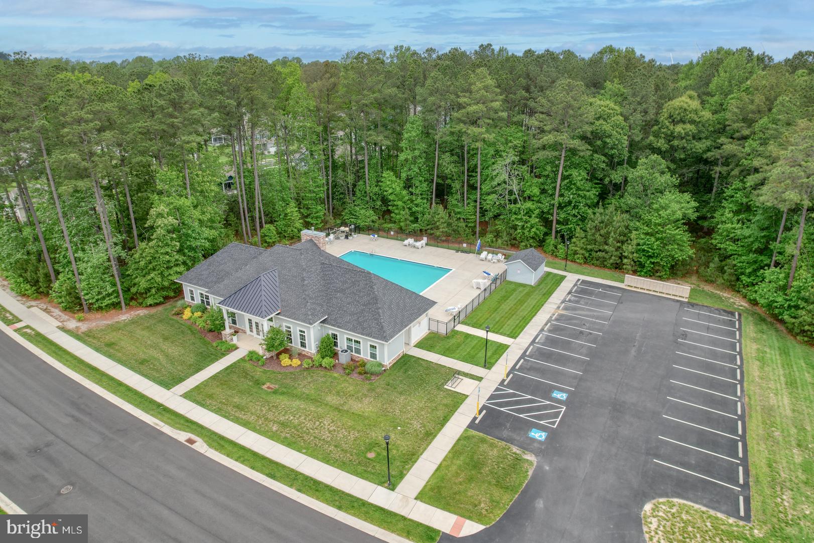 SPRING BREEZE - Residential