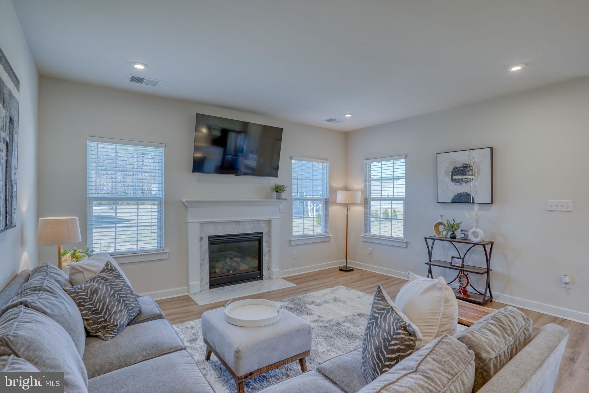 SPRING BREEZE - Residential